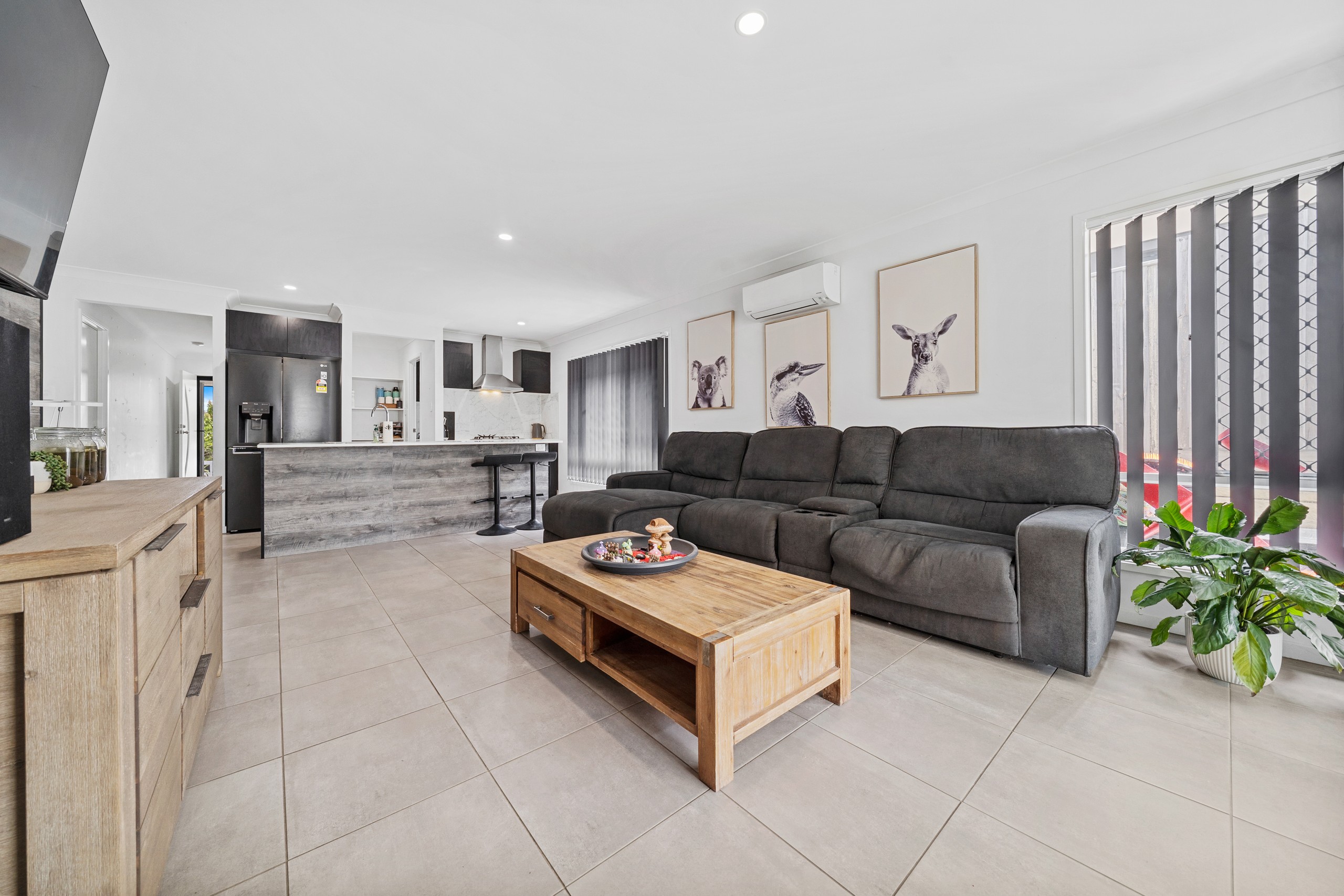 10 Peters Street, Pimpama, QLD 4209