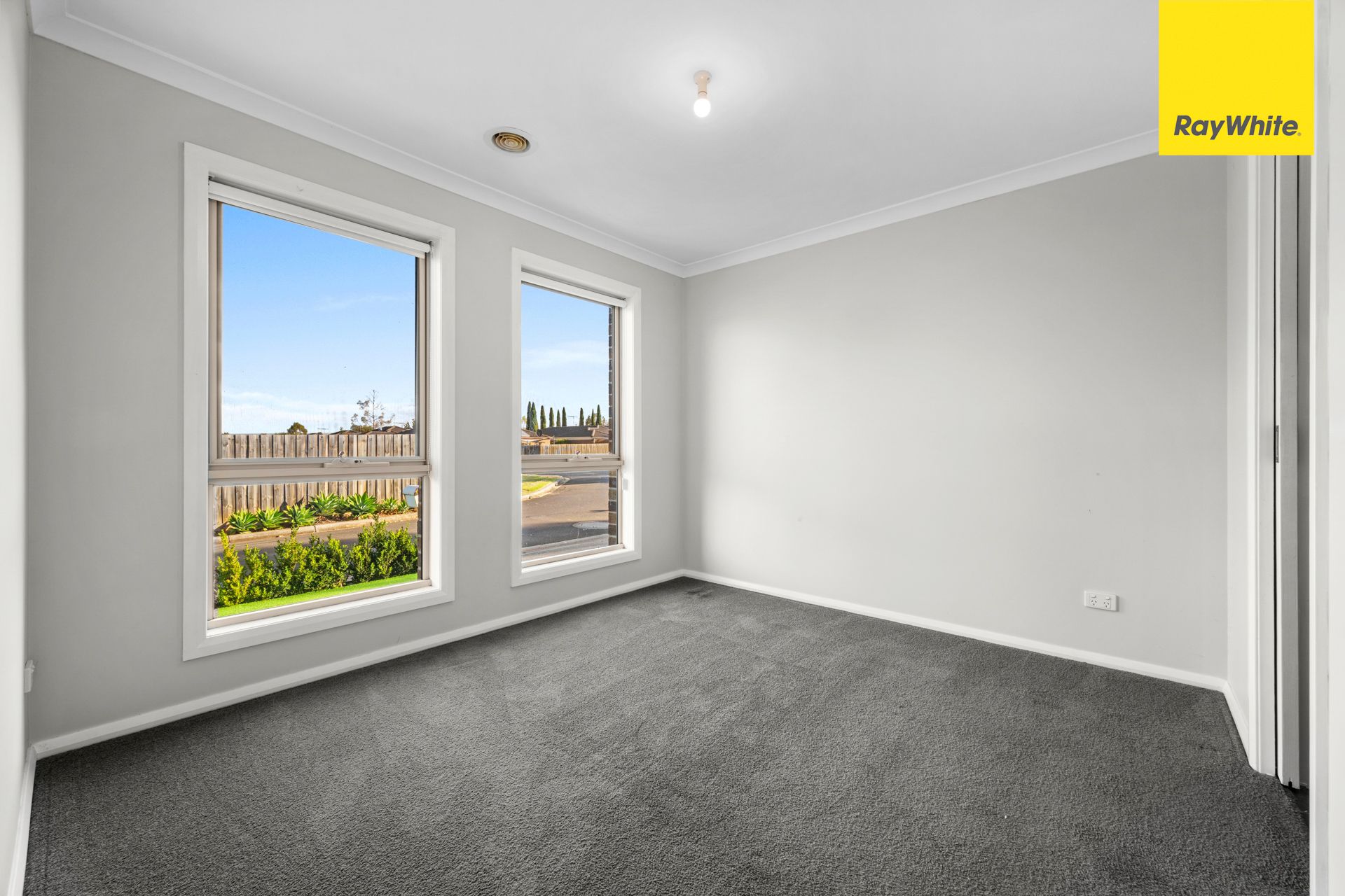 10/20-22 Roslyn Park Drive, HARKNESS, VIC 3337