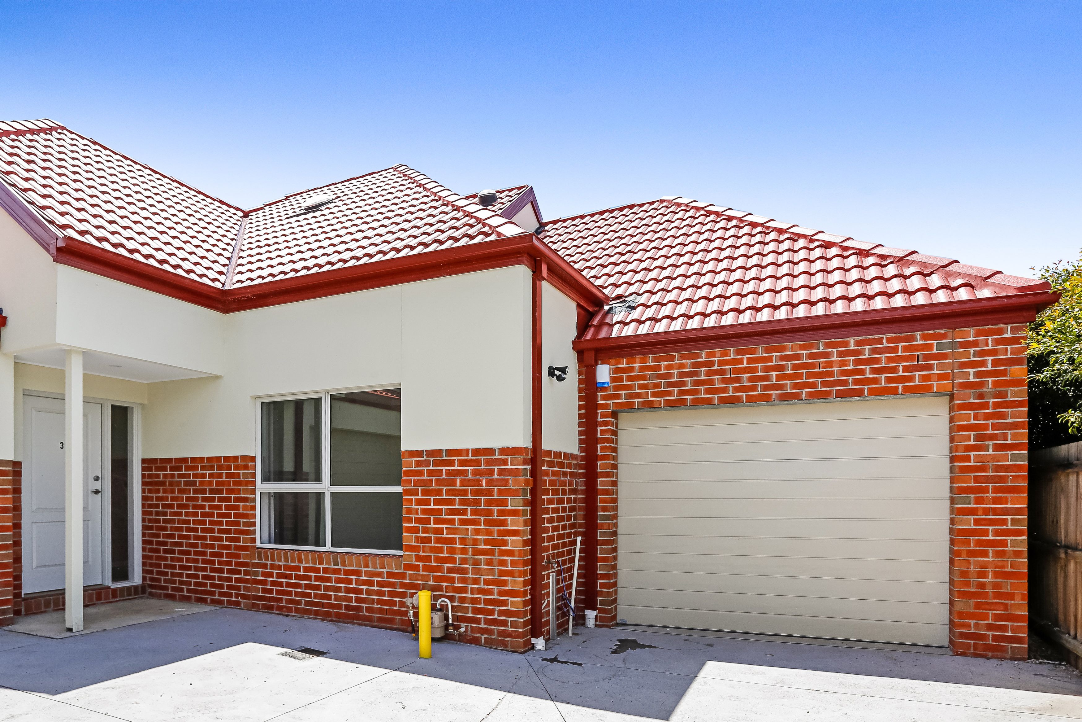 16 Liston Road, Glenroy VIC 3046