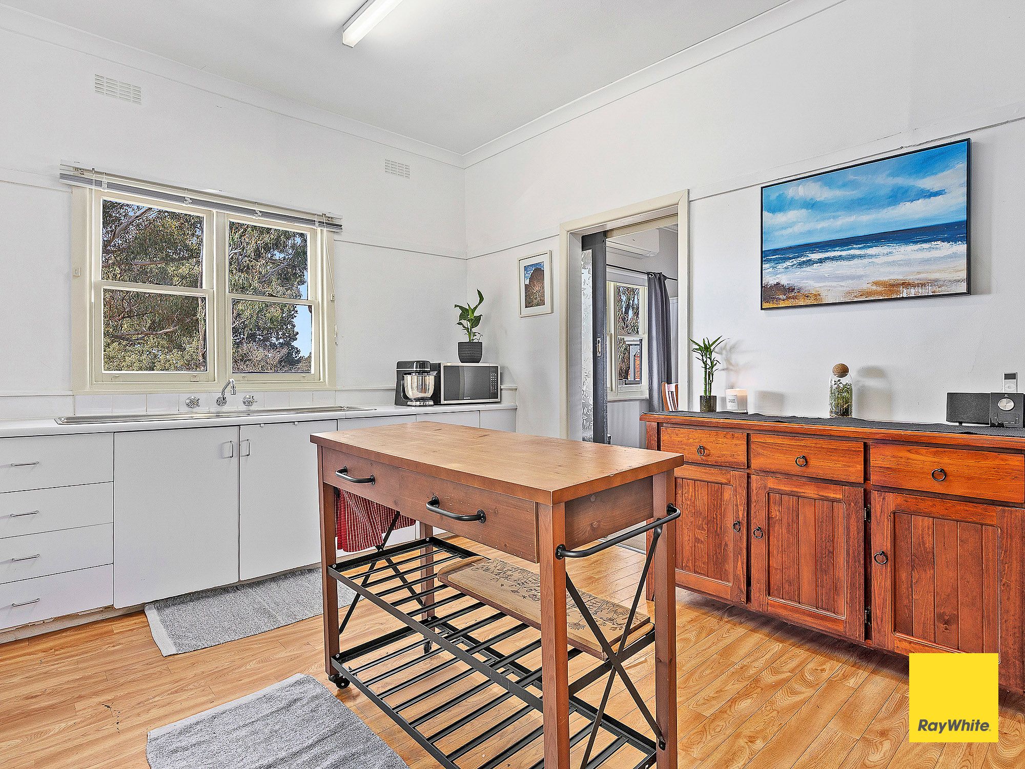 9 Hollow Street — photo 7 of 17