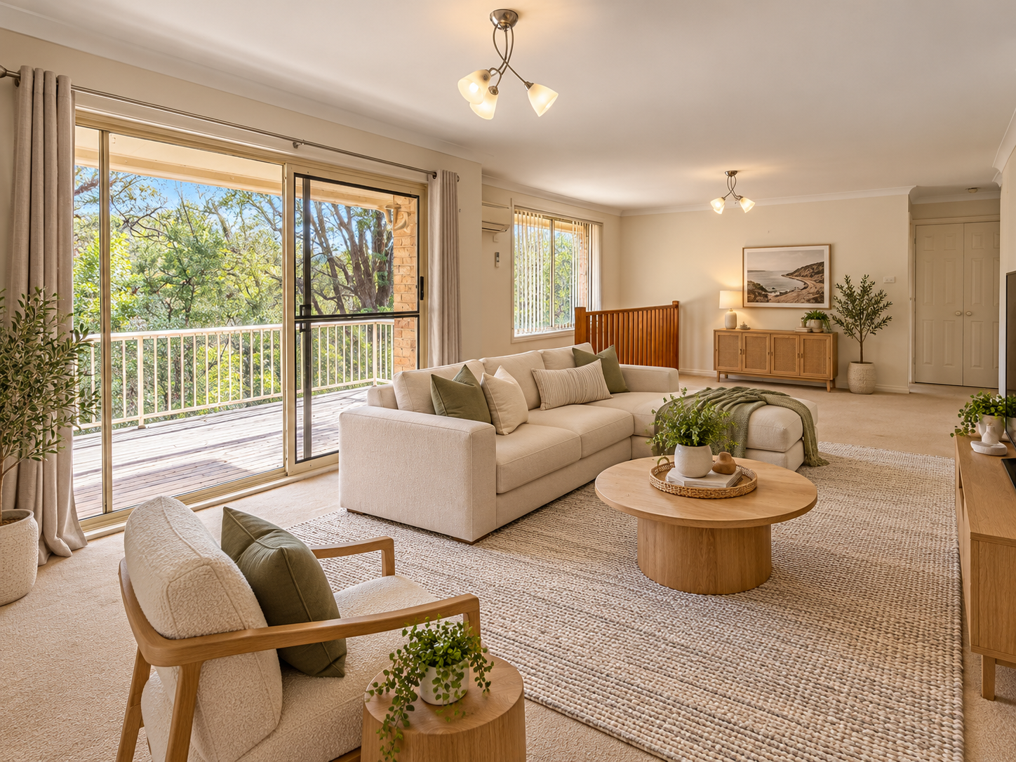 9/2 Shoalhaven Drive — photo 2 of 9