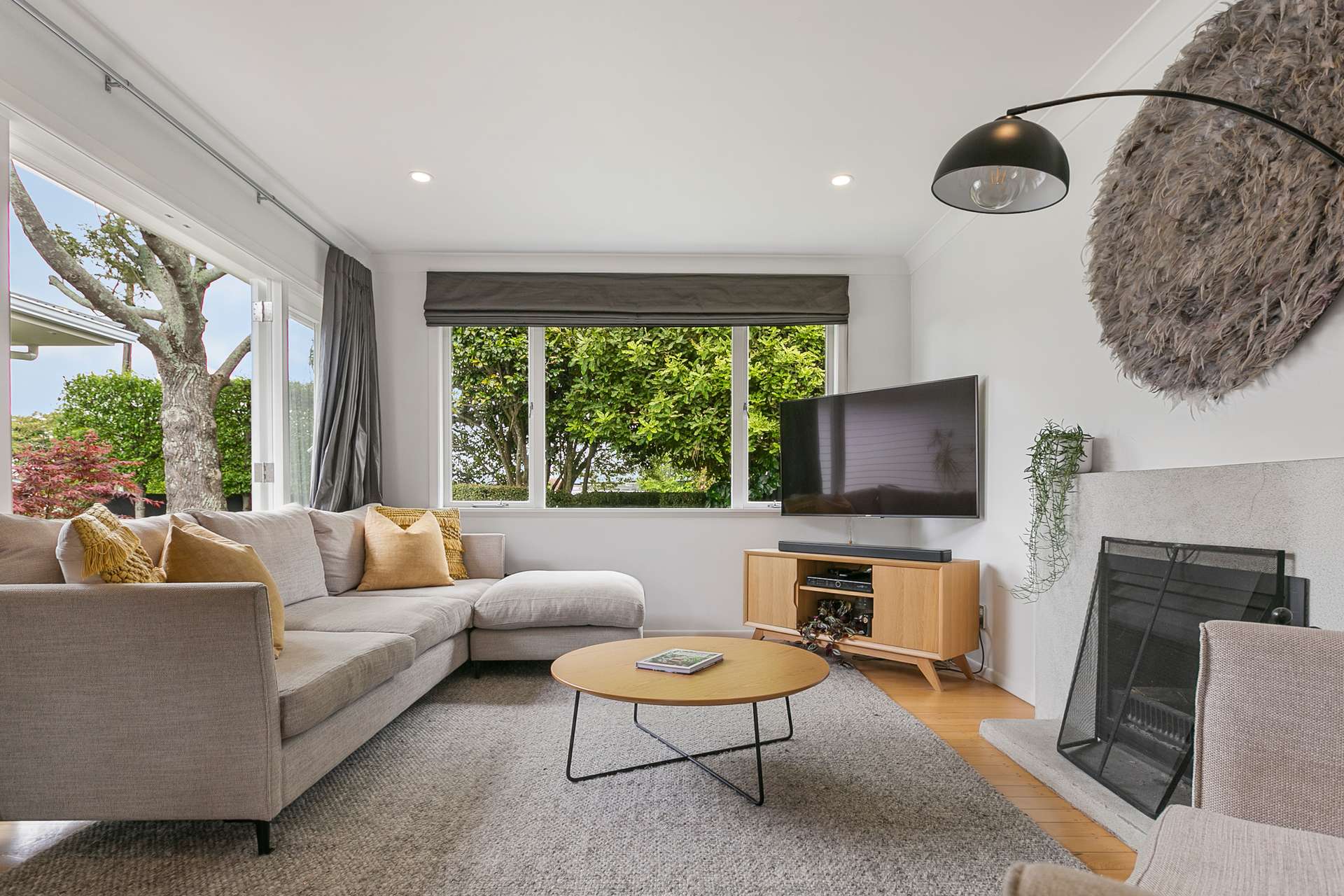 19 Swan Crescent photo 5