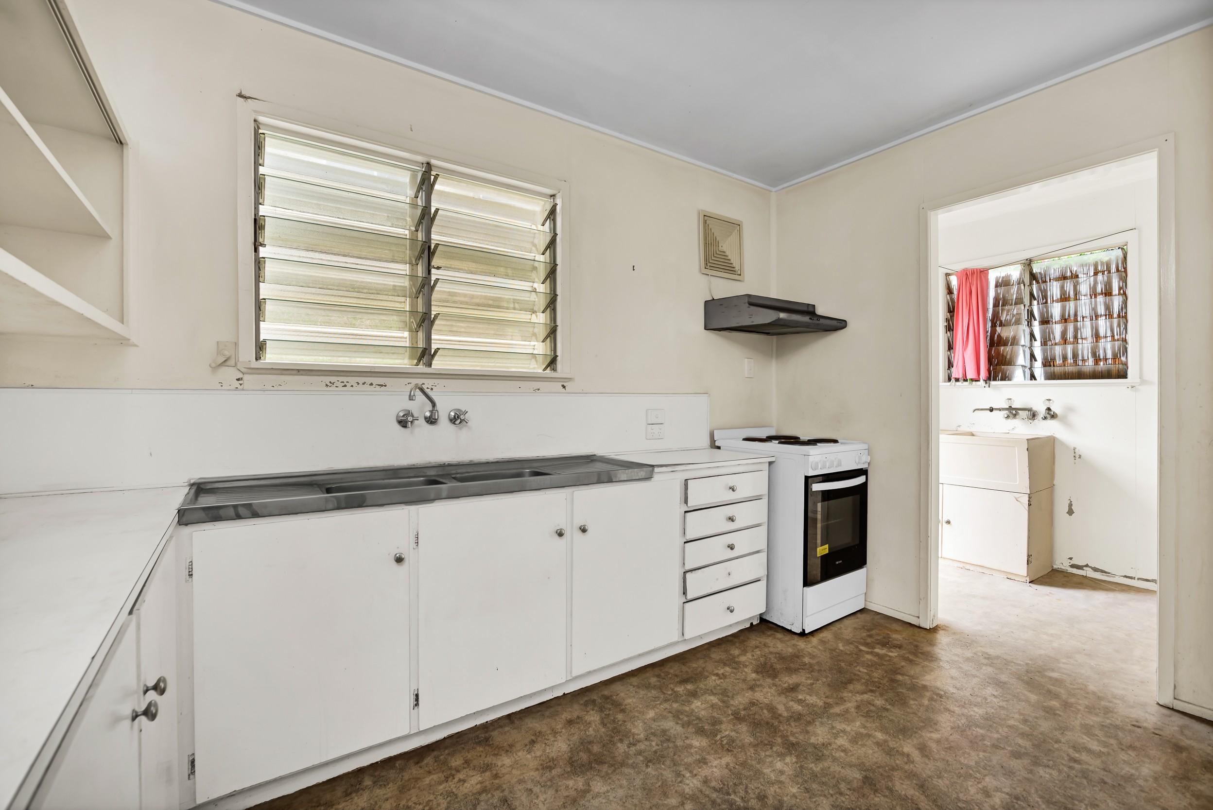 19 Boyne Crescent, West Gladstone, QLD 4680