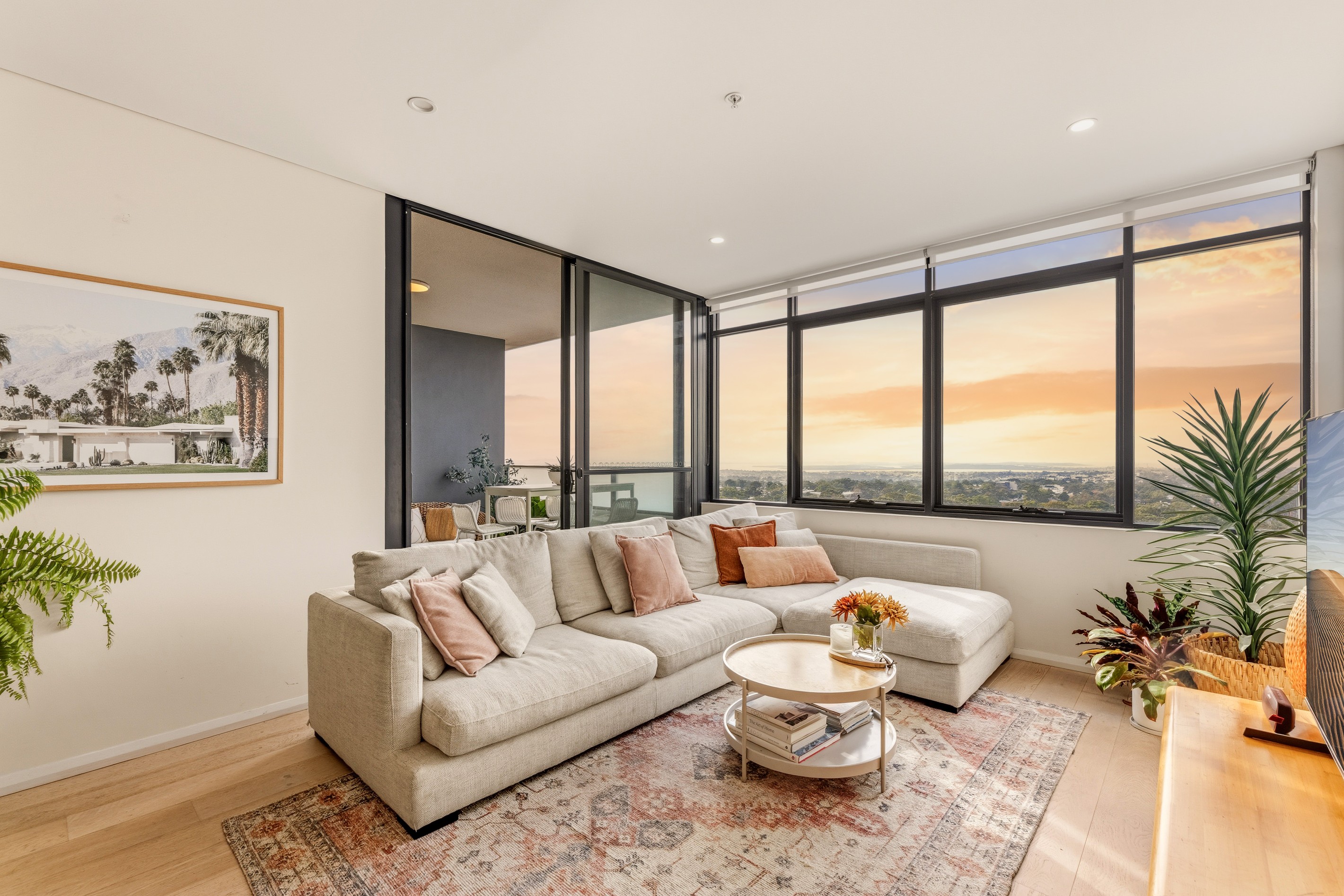 804/10 Village Place, Kirrawee, NSW 2232