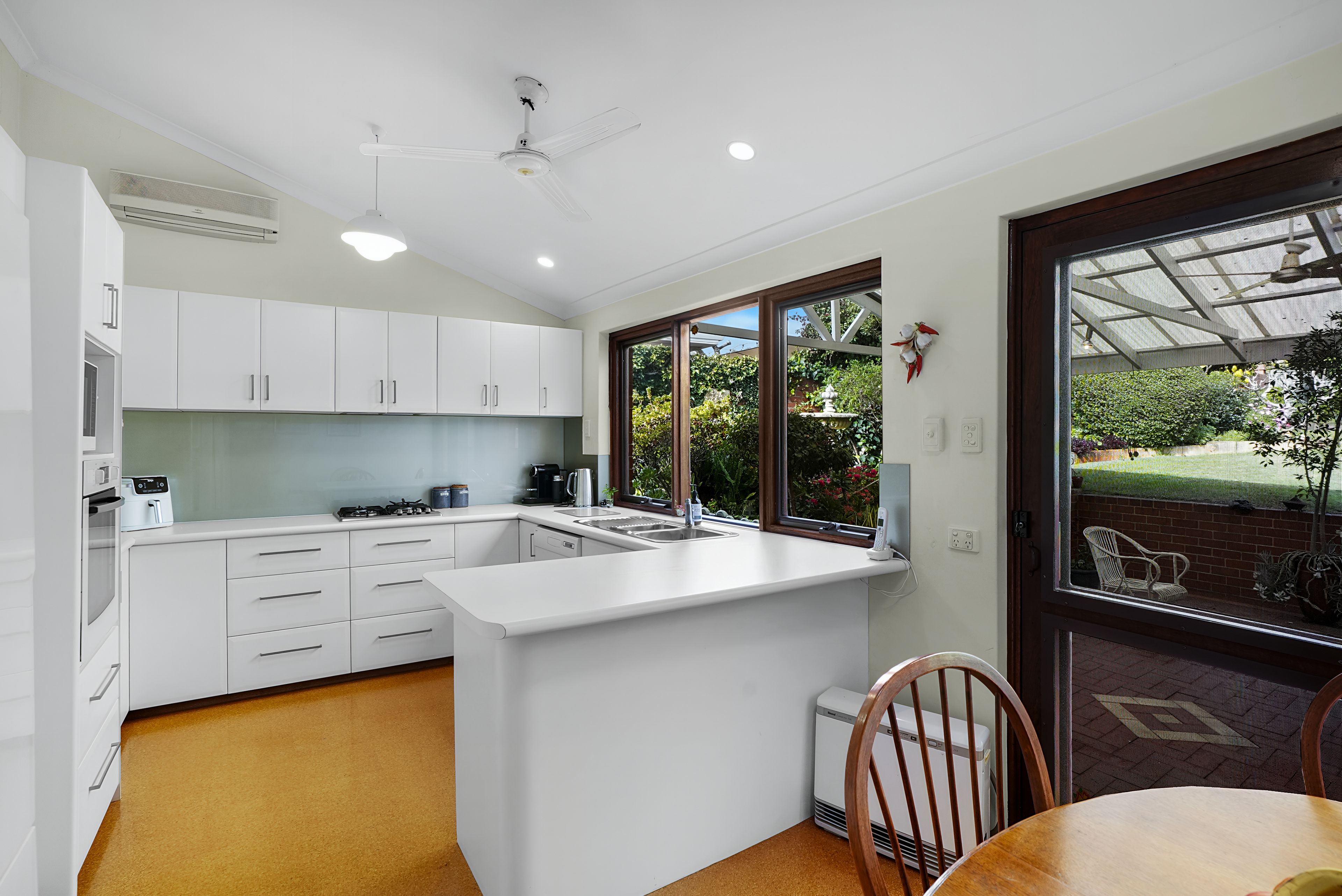 38 Melrose Crescent — photo 26 of 30