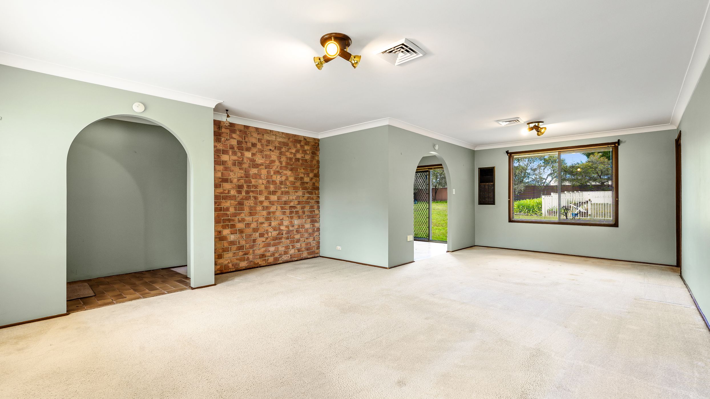 177 Golden Valley Drive — photo 4 of 11