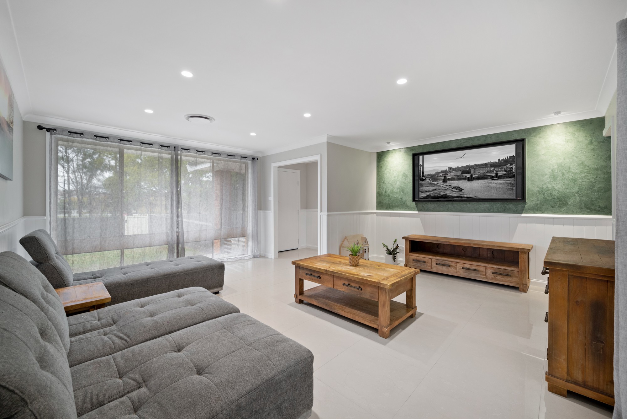 16 Thunderbolt Drive, Raby, NSW 2566
