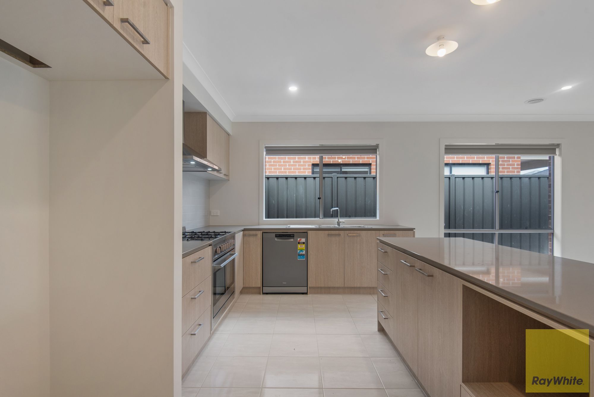 13 Nabro Street — photo 10 of 17