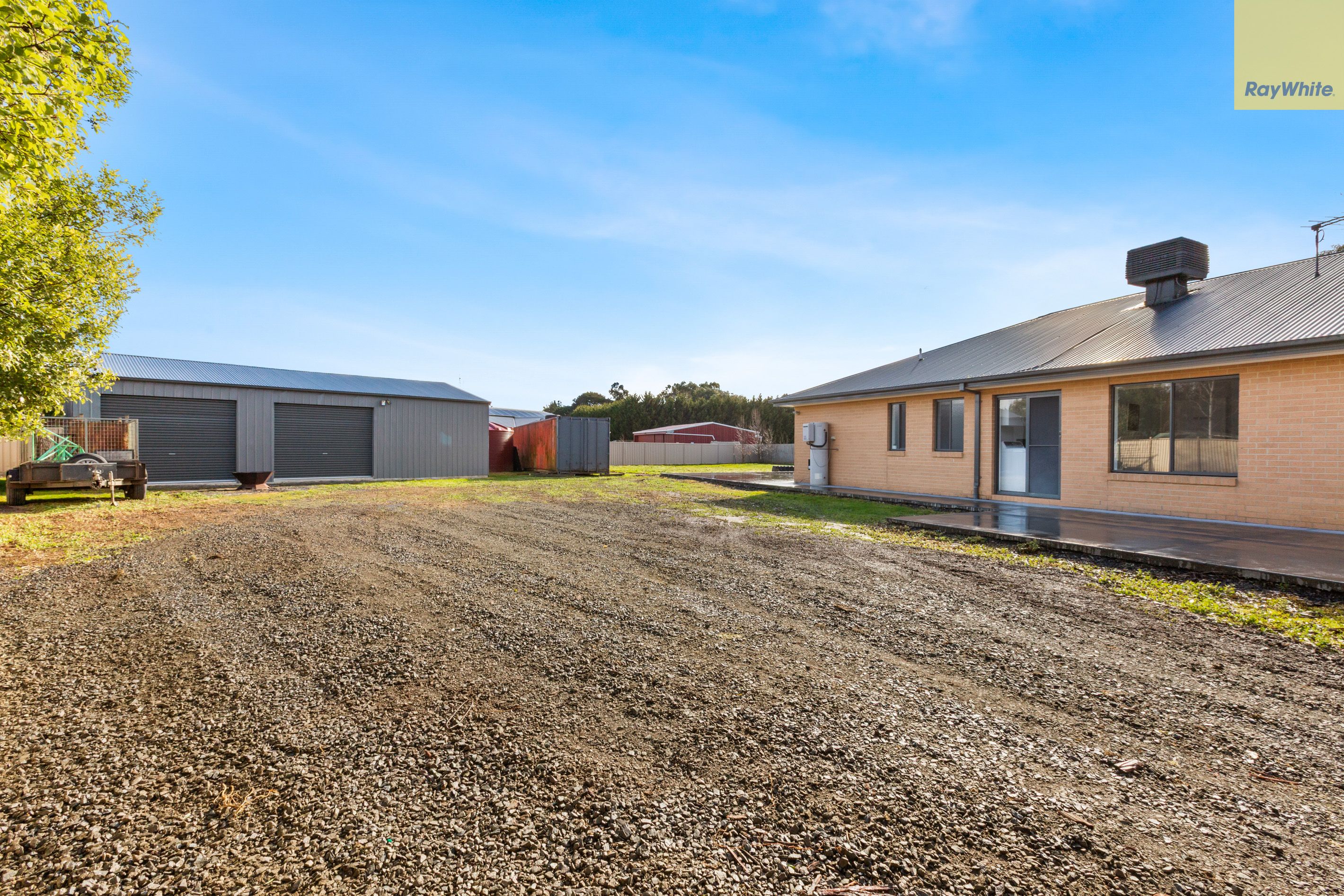 19A Hogan Road — photo 3 of 18