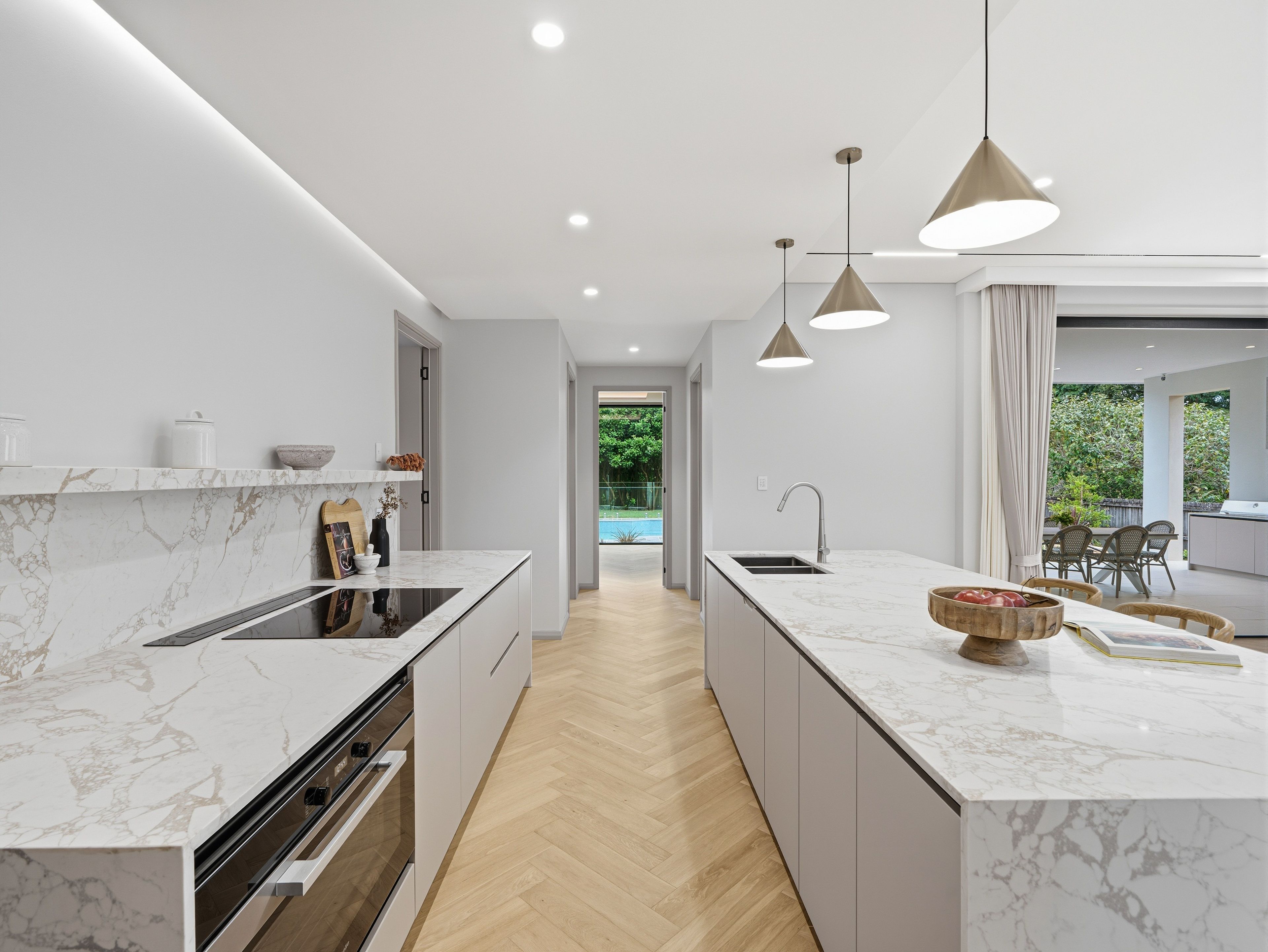126 Boundary Road — photo 10 of 30