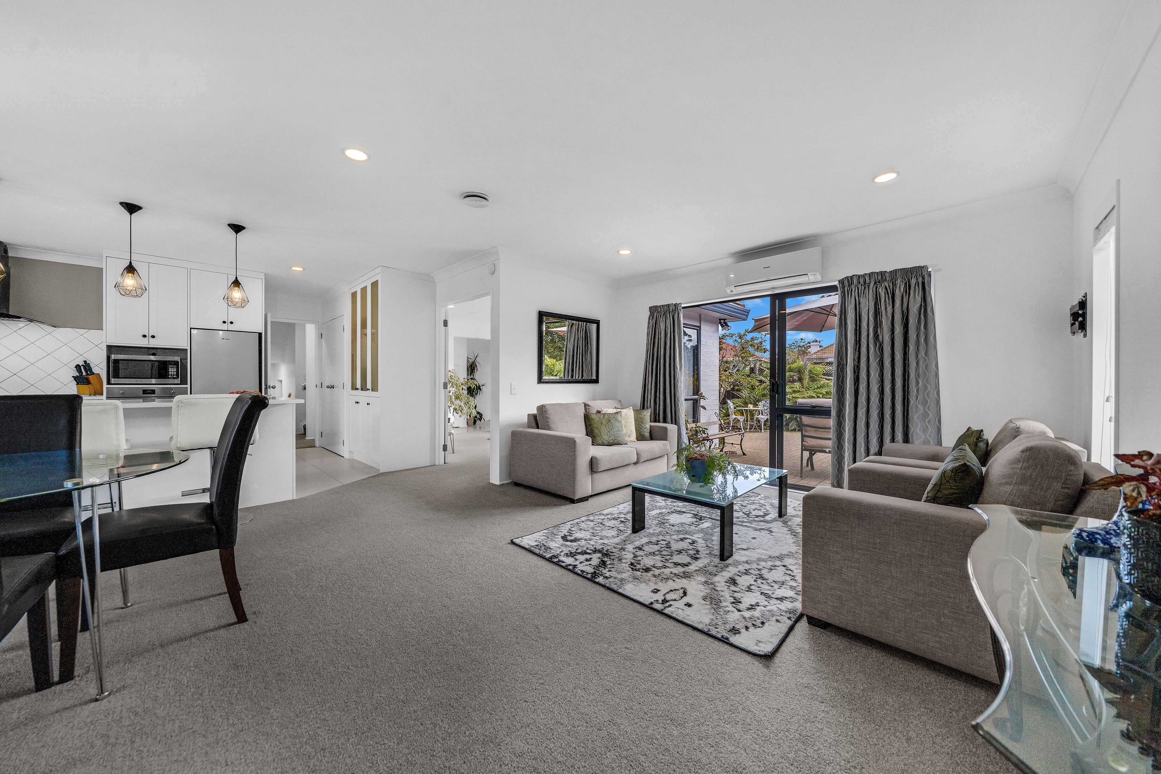 1/7 Chale Place, Somerville, Manukau City