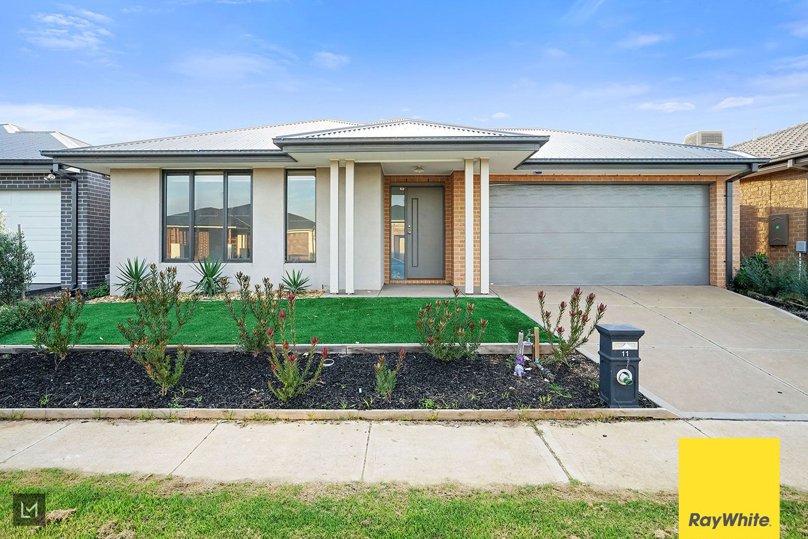 11 Allspice Street, Manor Lakes, VIC 3024