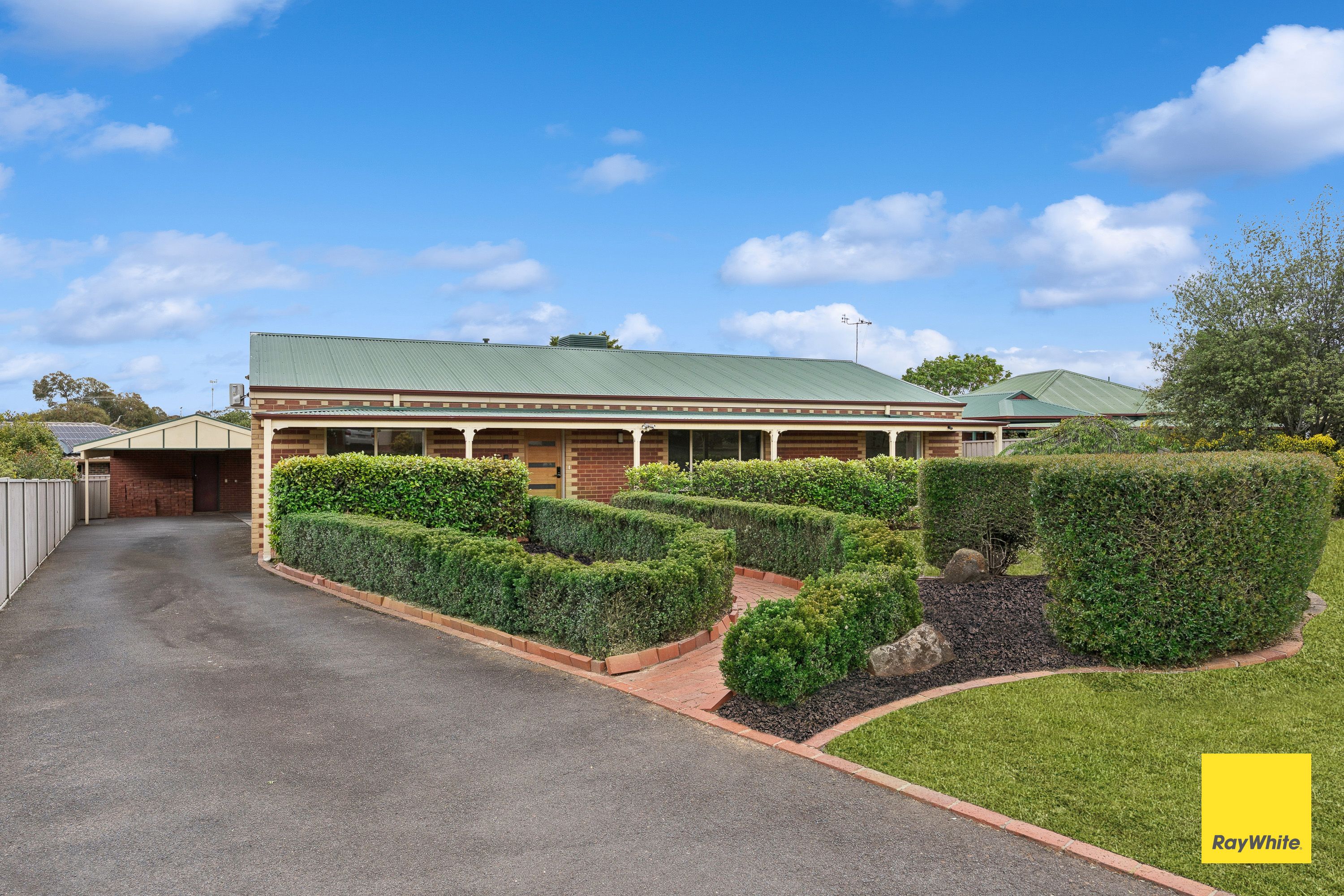 6 Ellimata Court, Strathdale, VIC 3550