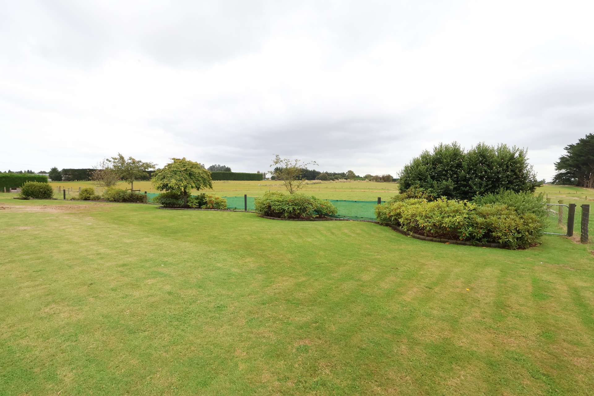 135 Millwood Glen photo 48