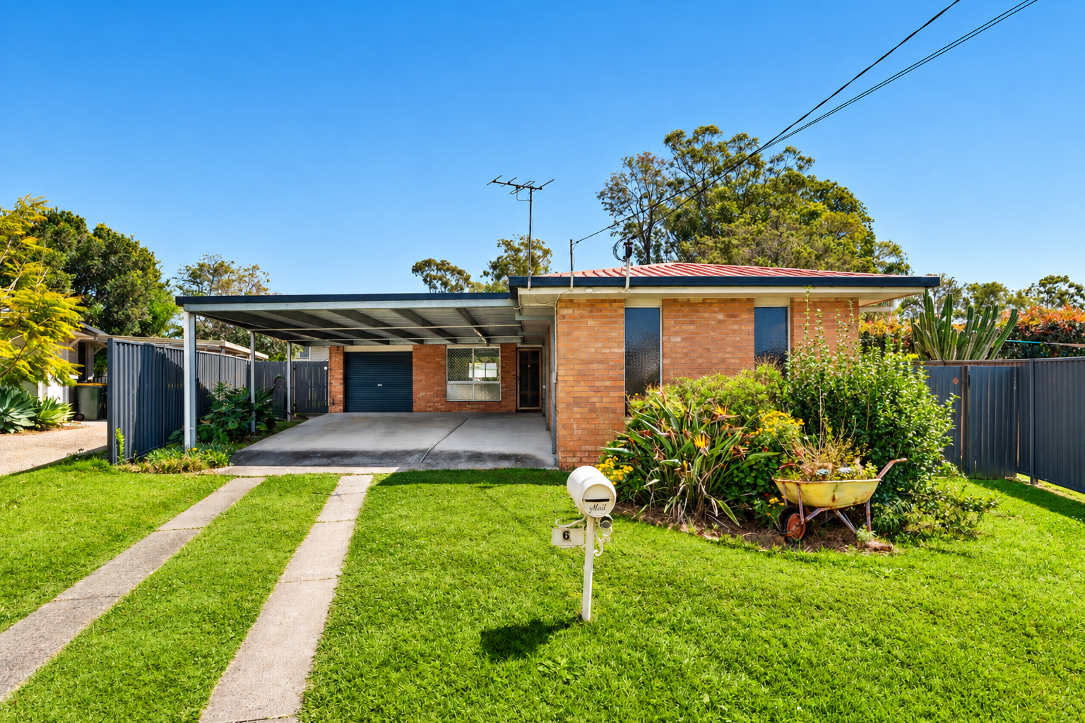 6 Dala Court — photo from Ray White Wilston