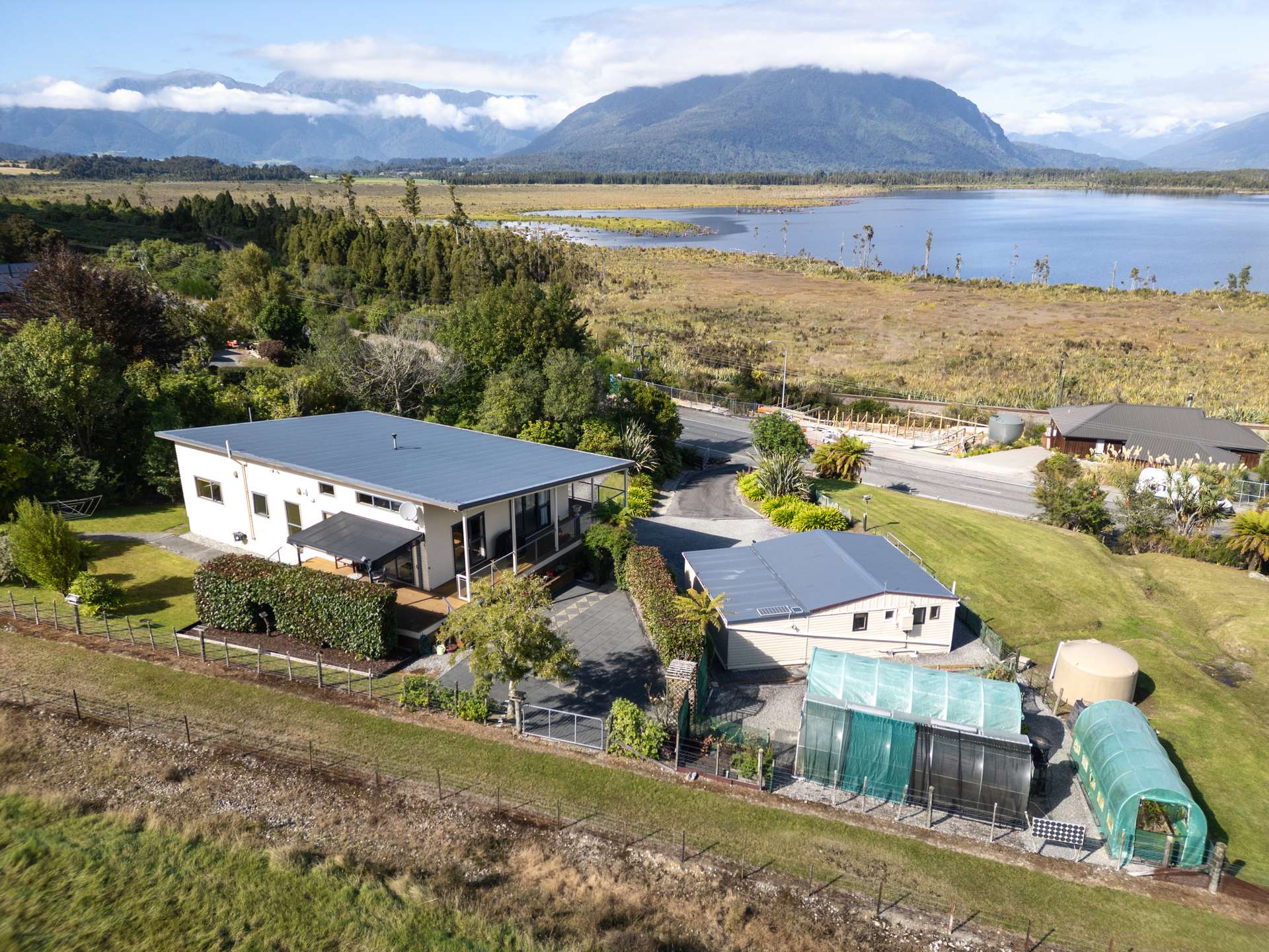 27 Lake Brunner Road photo 34