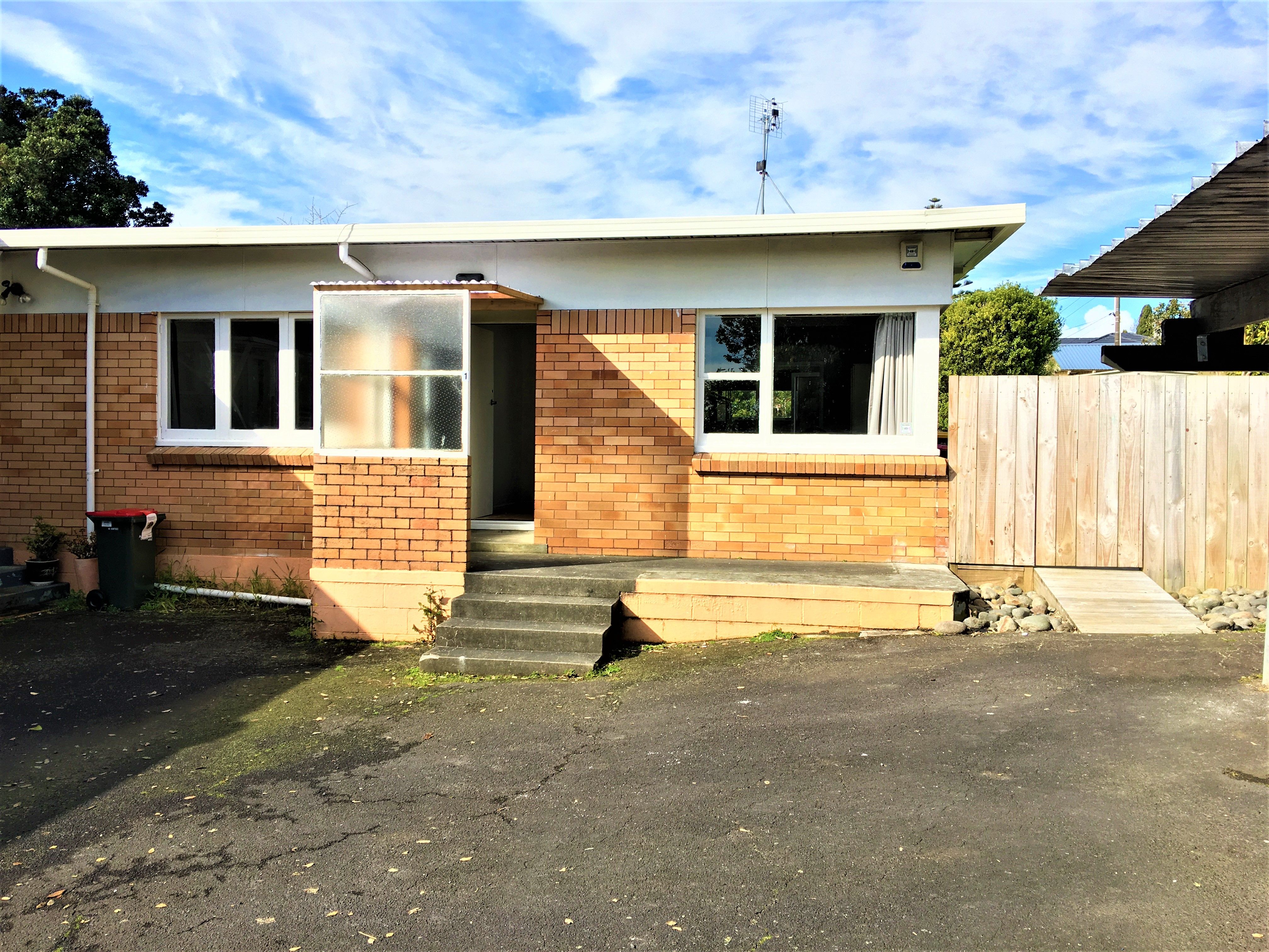 1/33 Rodney Street, Howick, Manukau City