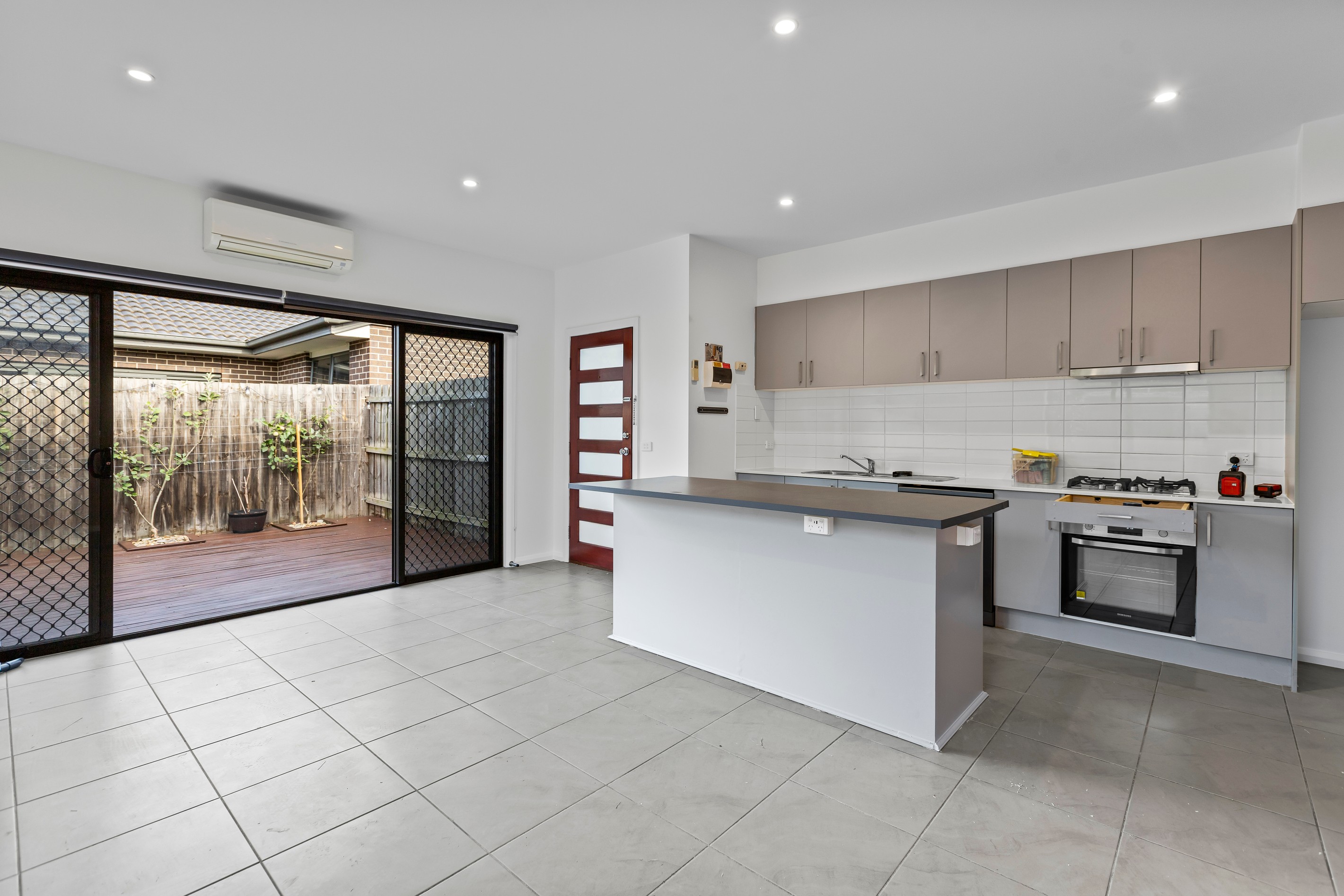 8/85-87 View Street, Glenroy, VIC 3046