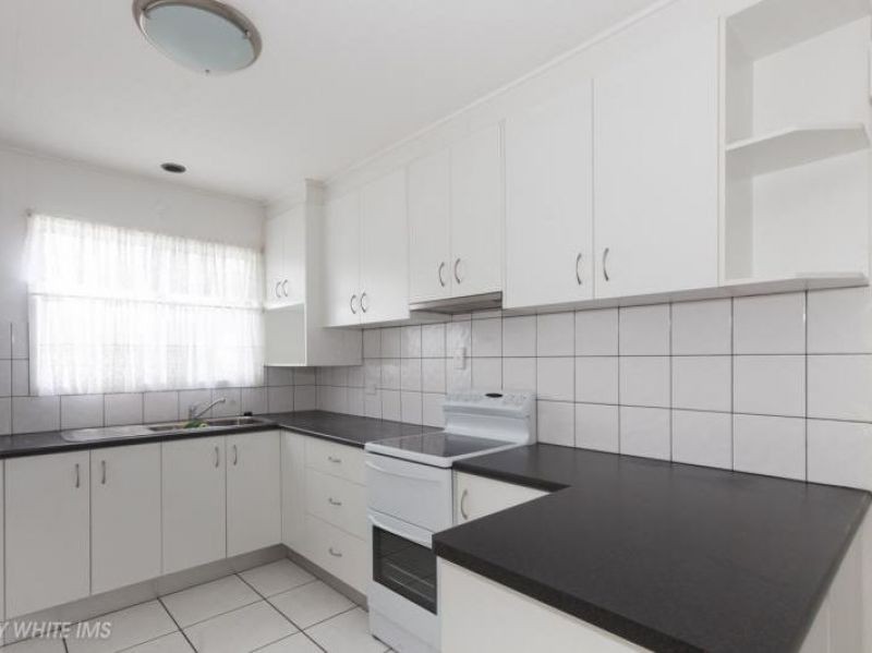 157 Jacaranda Avenue, Kingston, QLD 4114