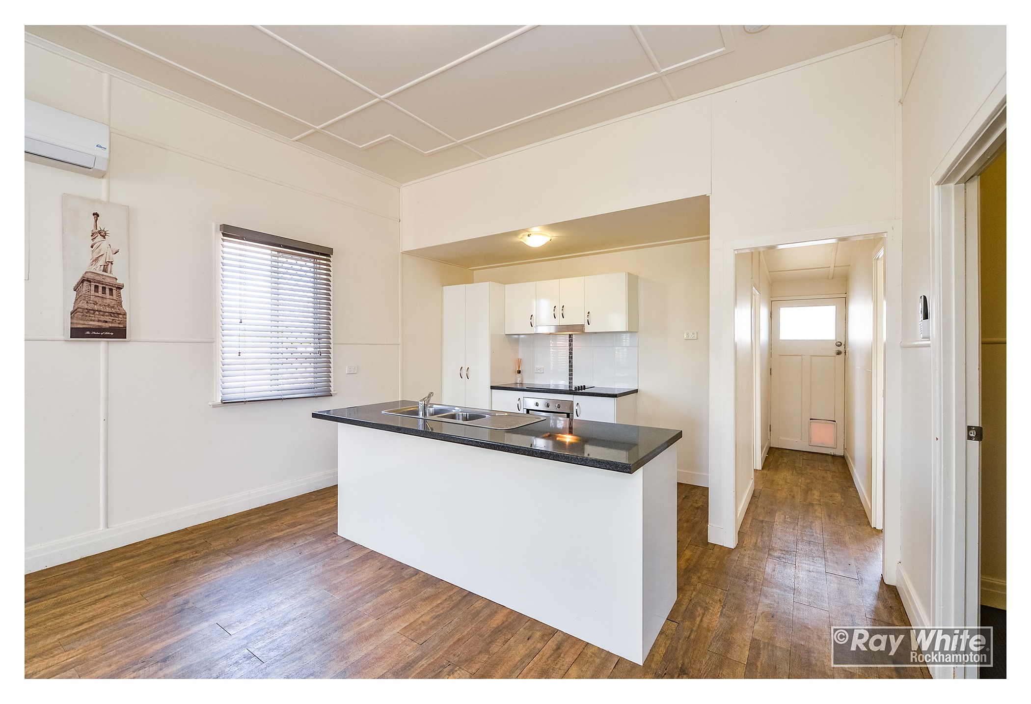 231 Victoria Place, Berserker, QLD 4701