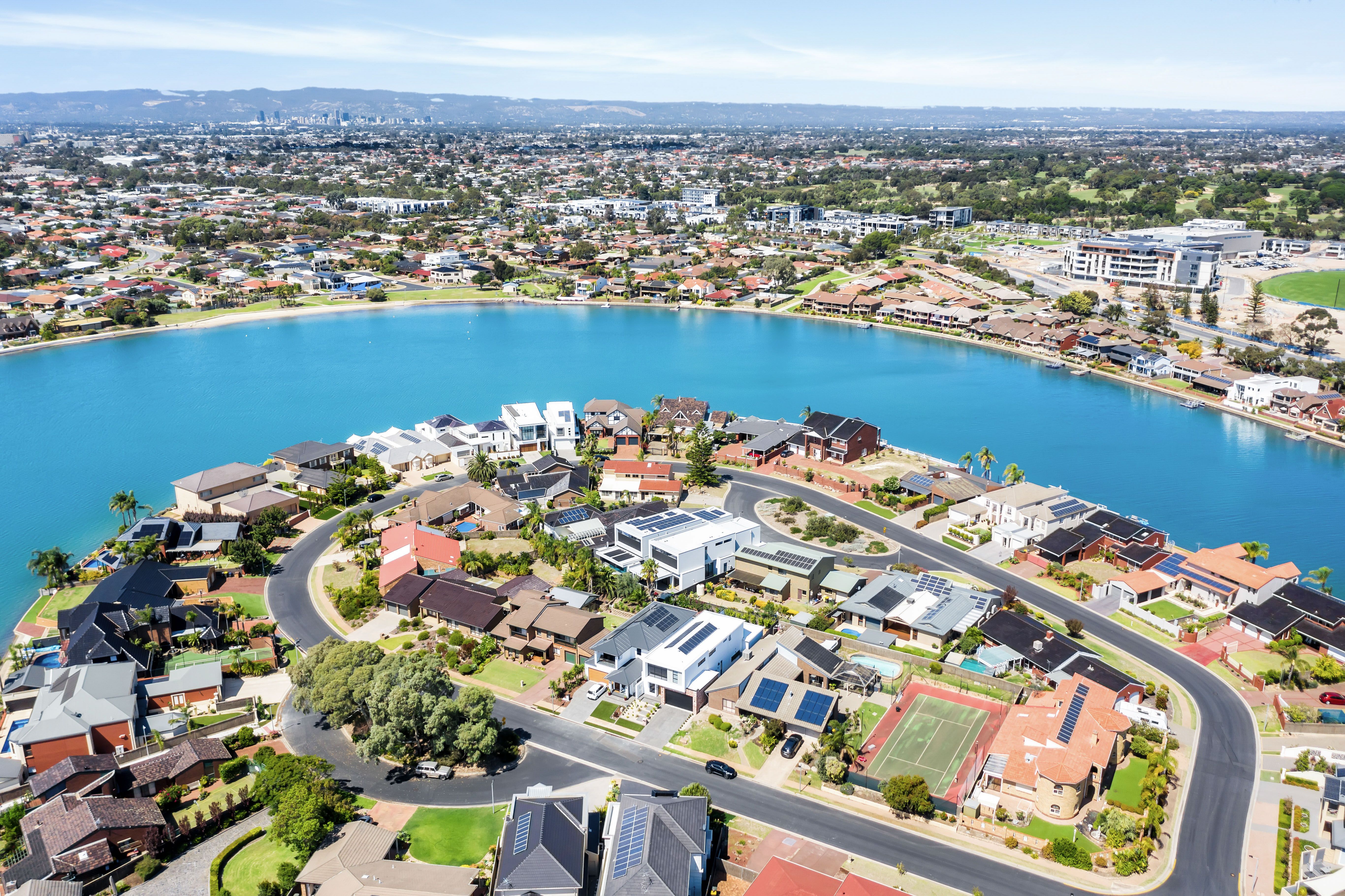 8 Sir John Marks Drive, West Lakes, SA 5021