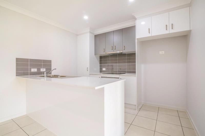 111 Reif Street, Flinders View, QLD 4305