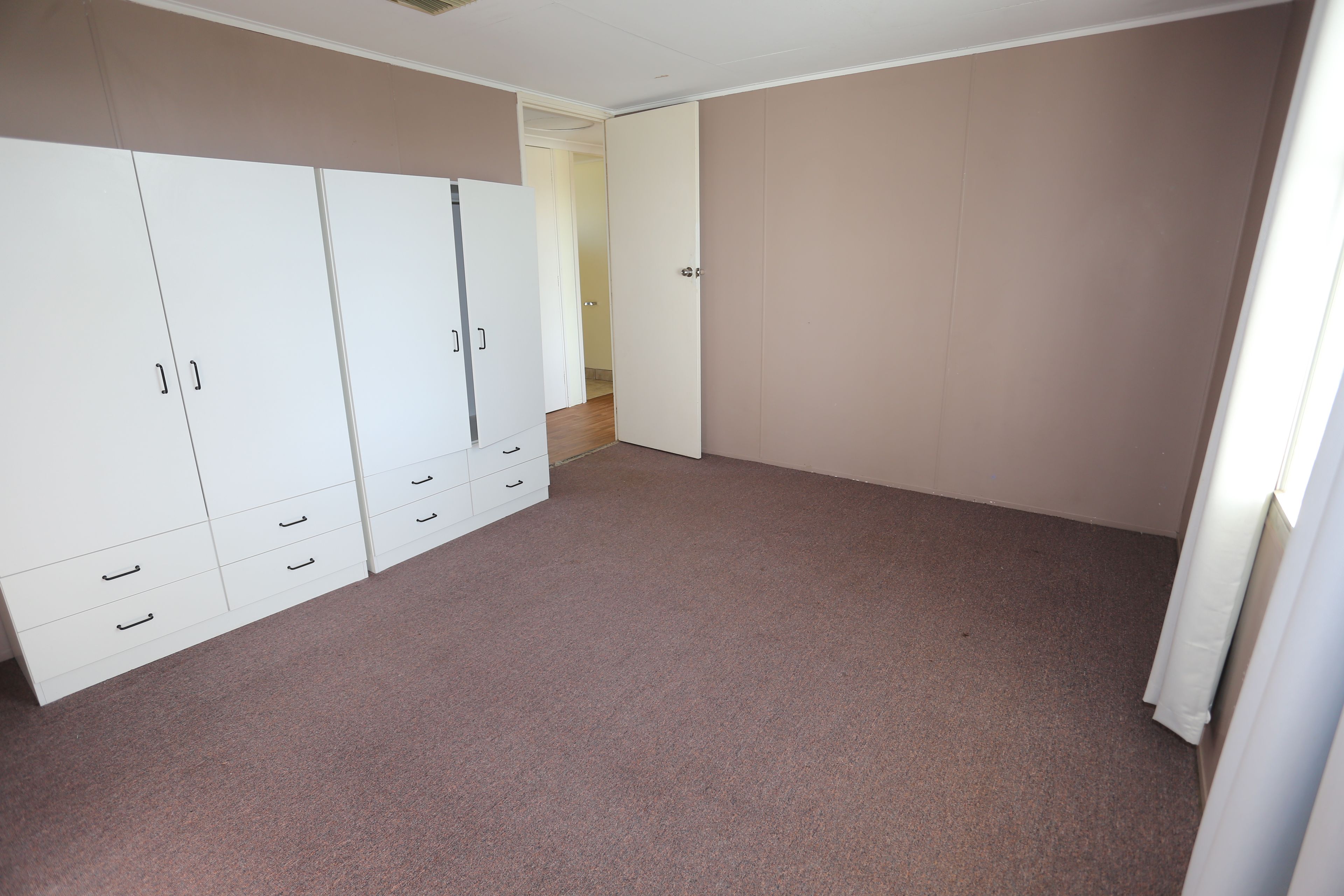 13 Grevillea Crescent — photo 5 of 9