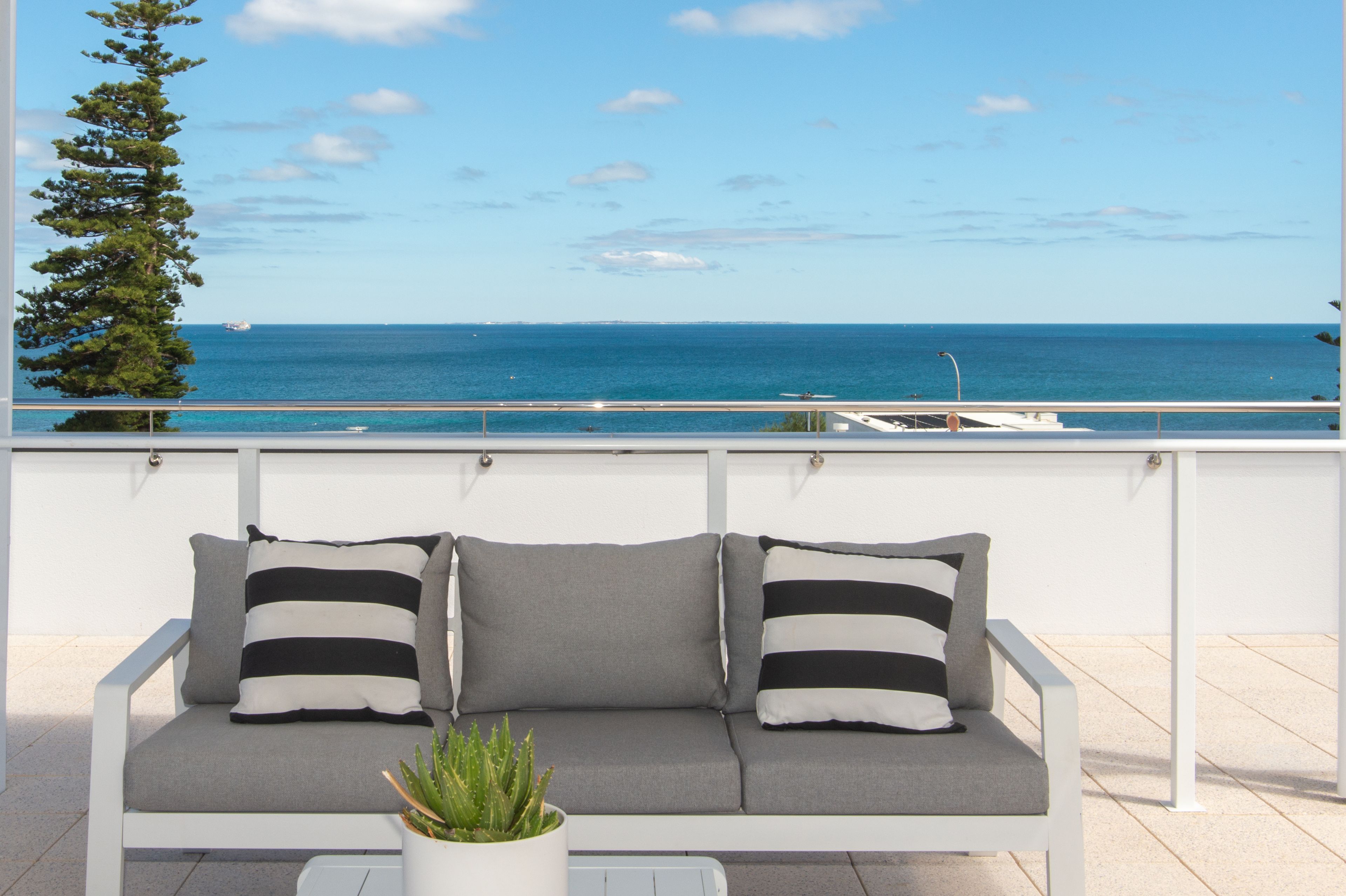6/5 Warton Street, Cottesloe, WA 6011