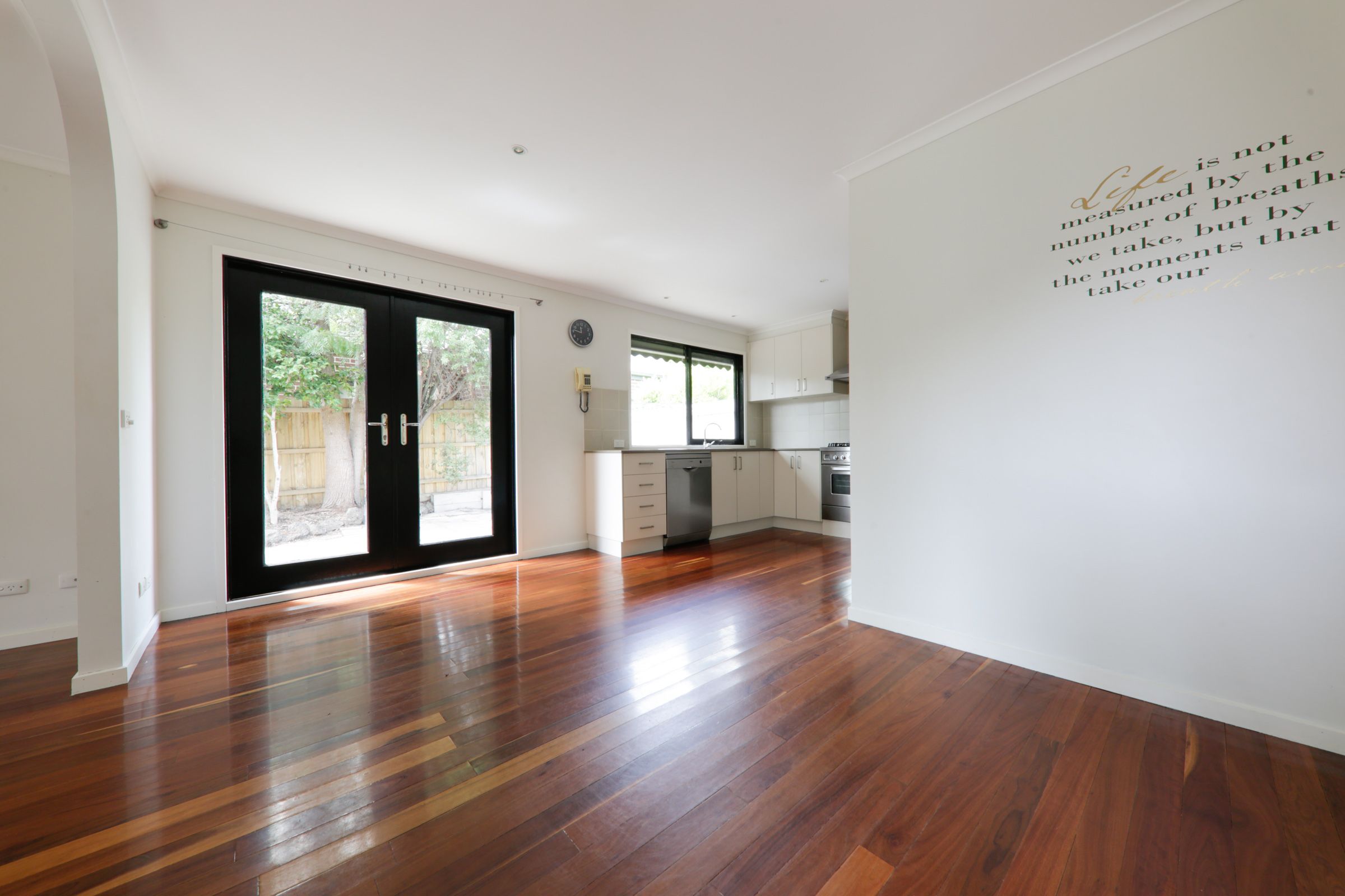 2/5 Bennett Street, Burwood, VIC 3125