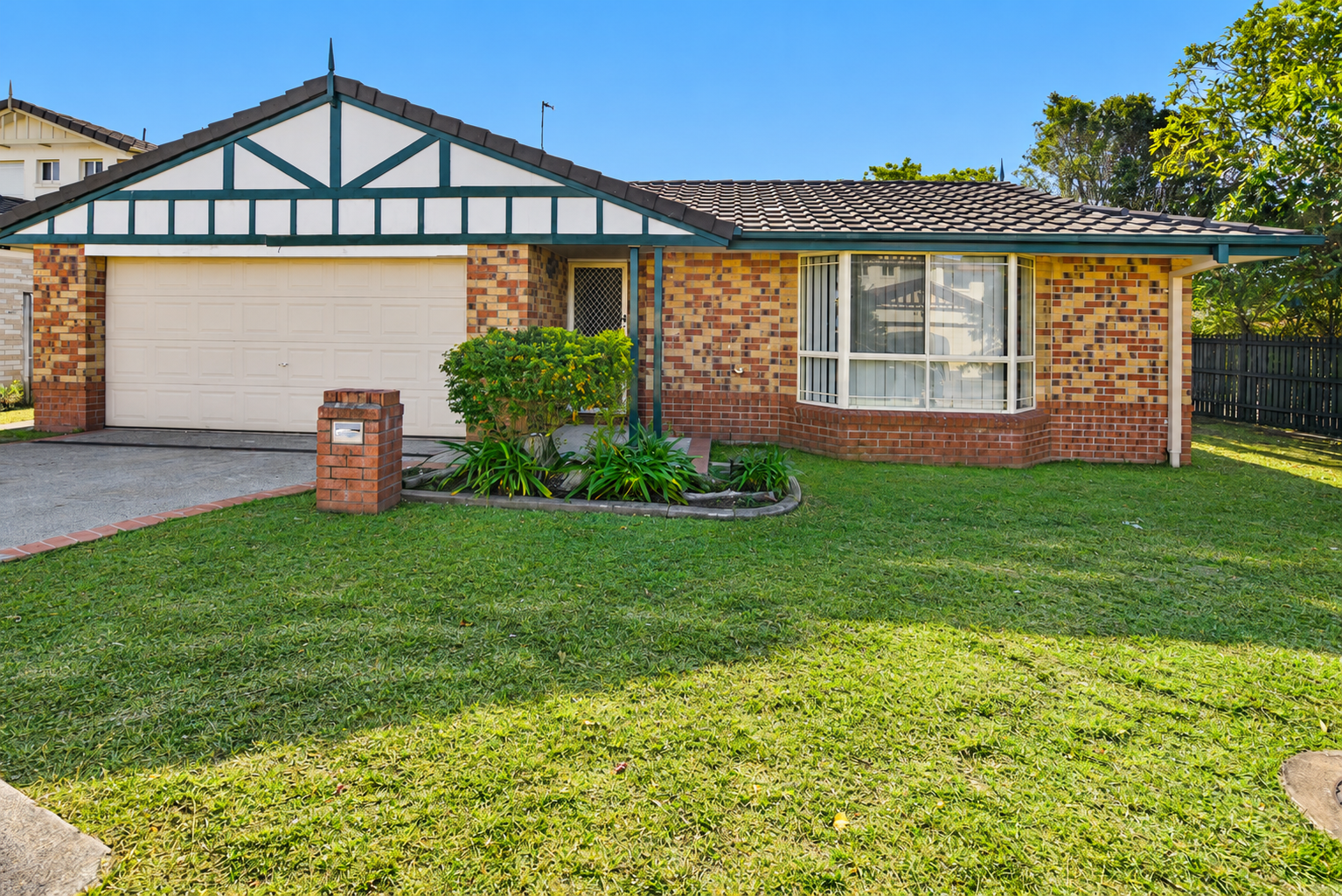 2 Carino Court — photo from Ray White Bell Group Asset Management