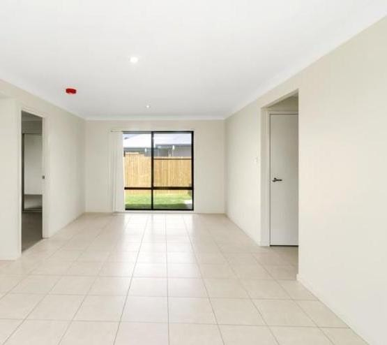 34 Vista Crescent, Pimpama, QLD 4209