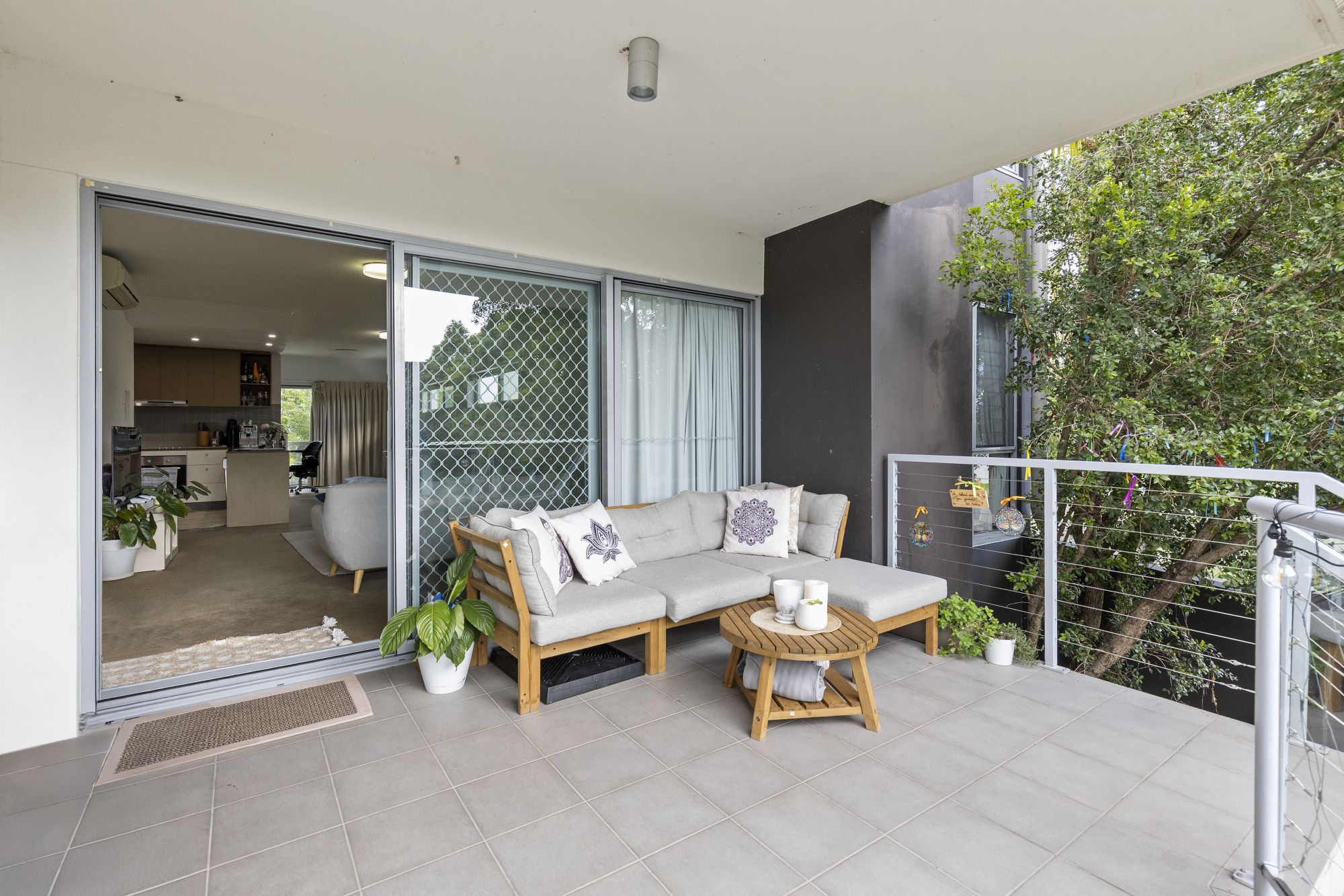 30/137 Scottsdale Drive — photo 4 of 16