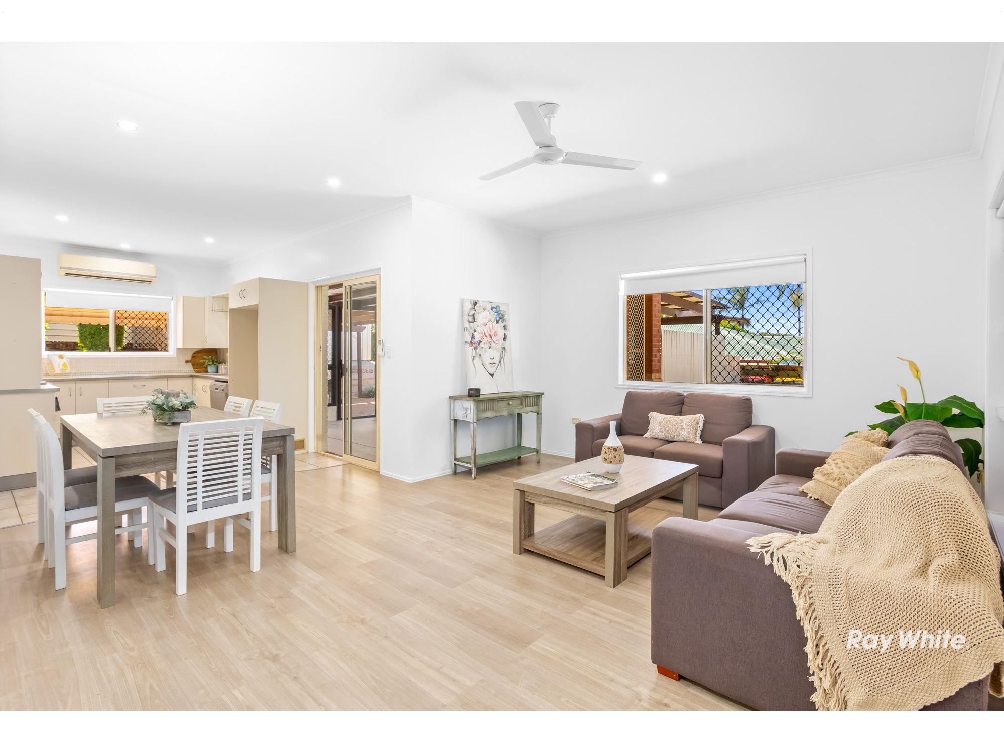 8 Benowa Drive, Taranganba, QLD 4703