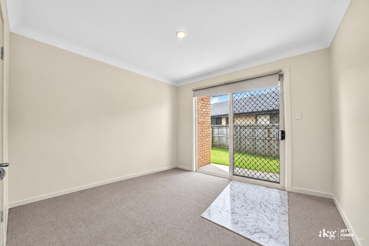 18 Lake Wivenhoe Court — photo 10 of 21