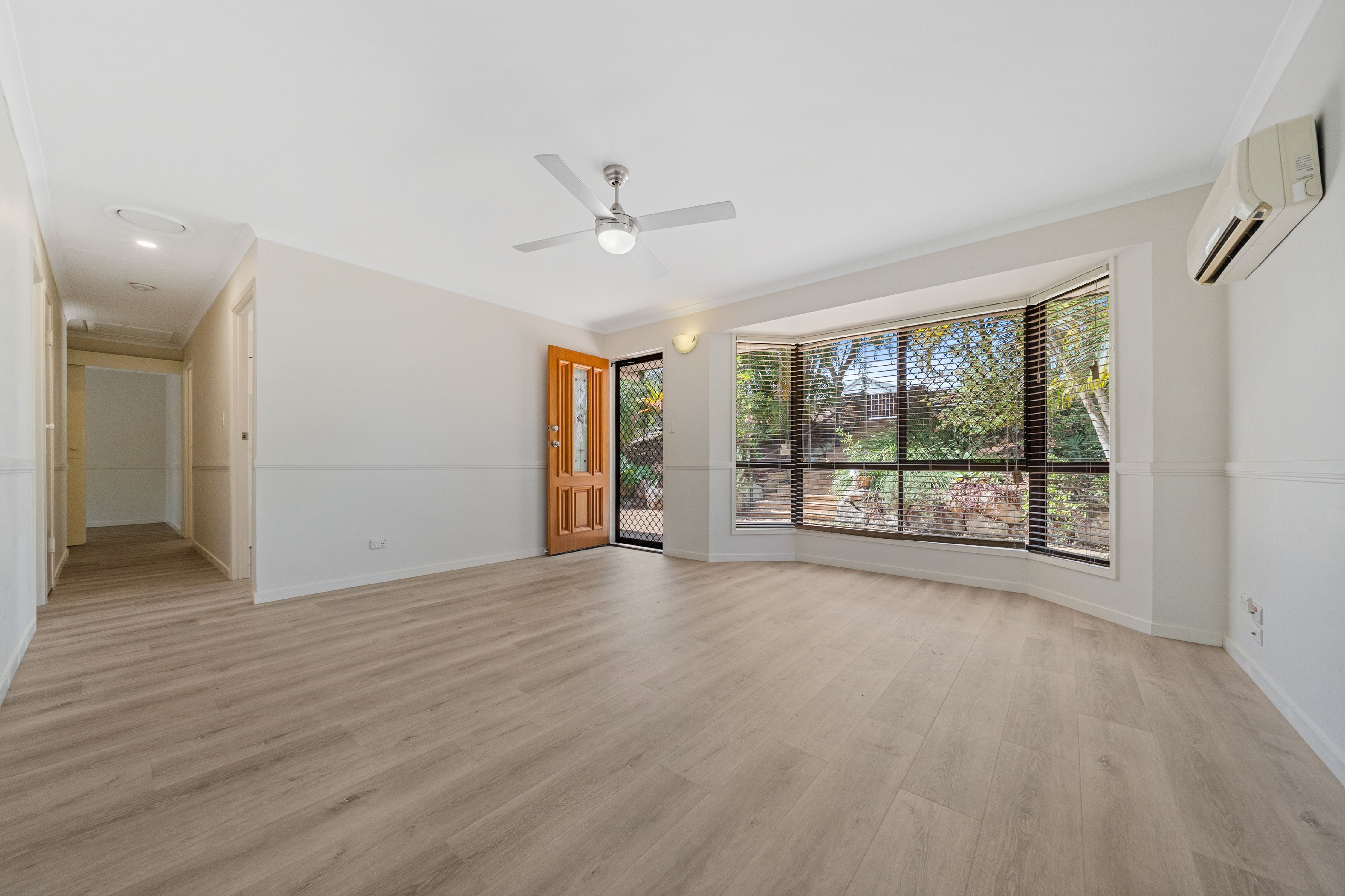 23 Truman Crescent — photo 10 of 20
