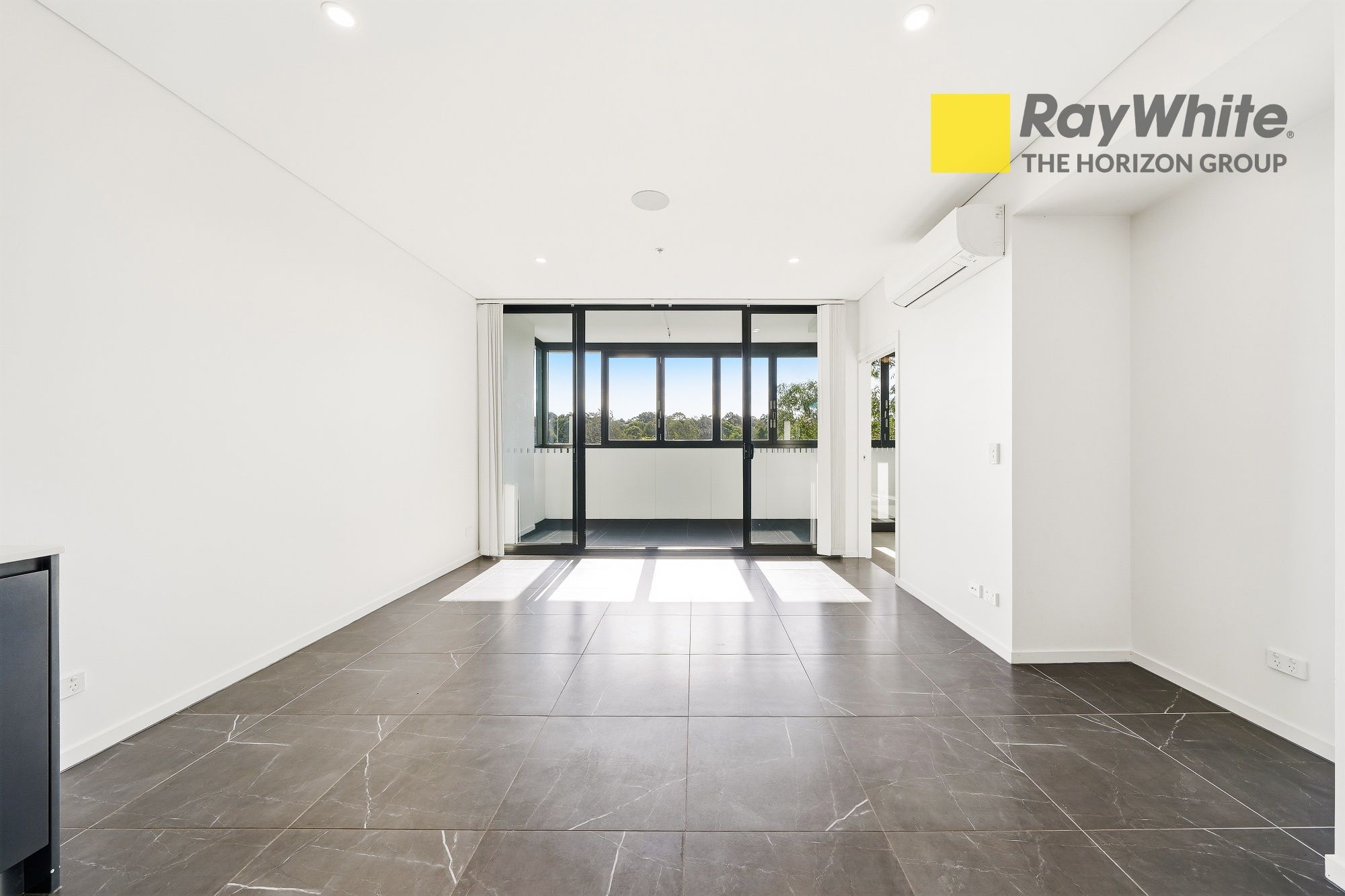 9092/5 Bennelong Parkway — photo 9 of 25