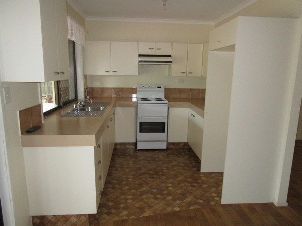 12 Lindsay Street, Rothwell, QLD 4022