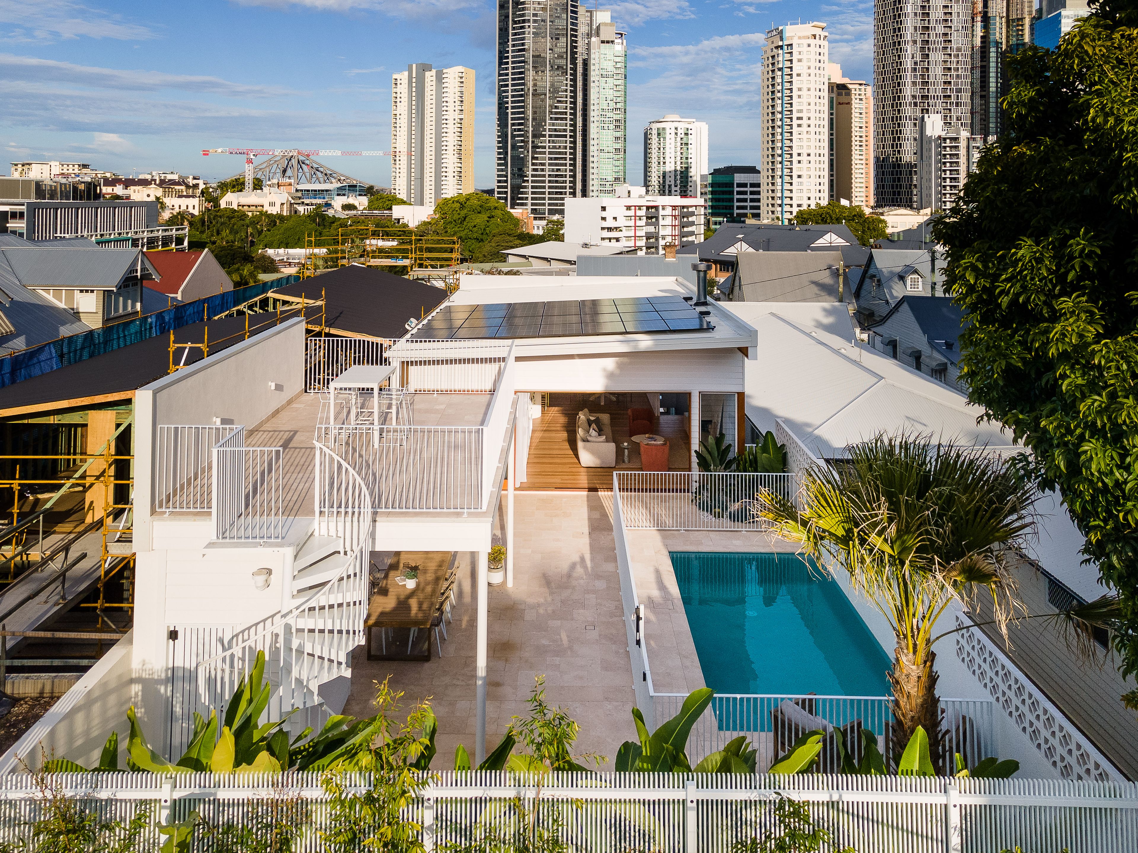 16 Thornbury Street, Spring Hill, QLD 4000