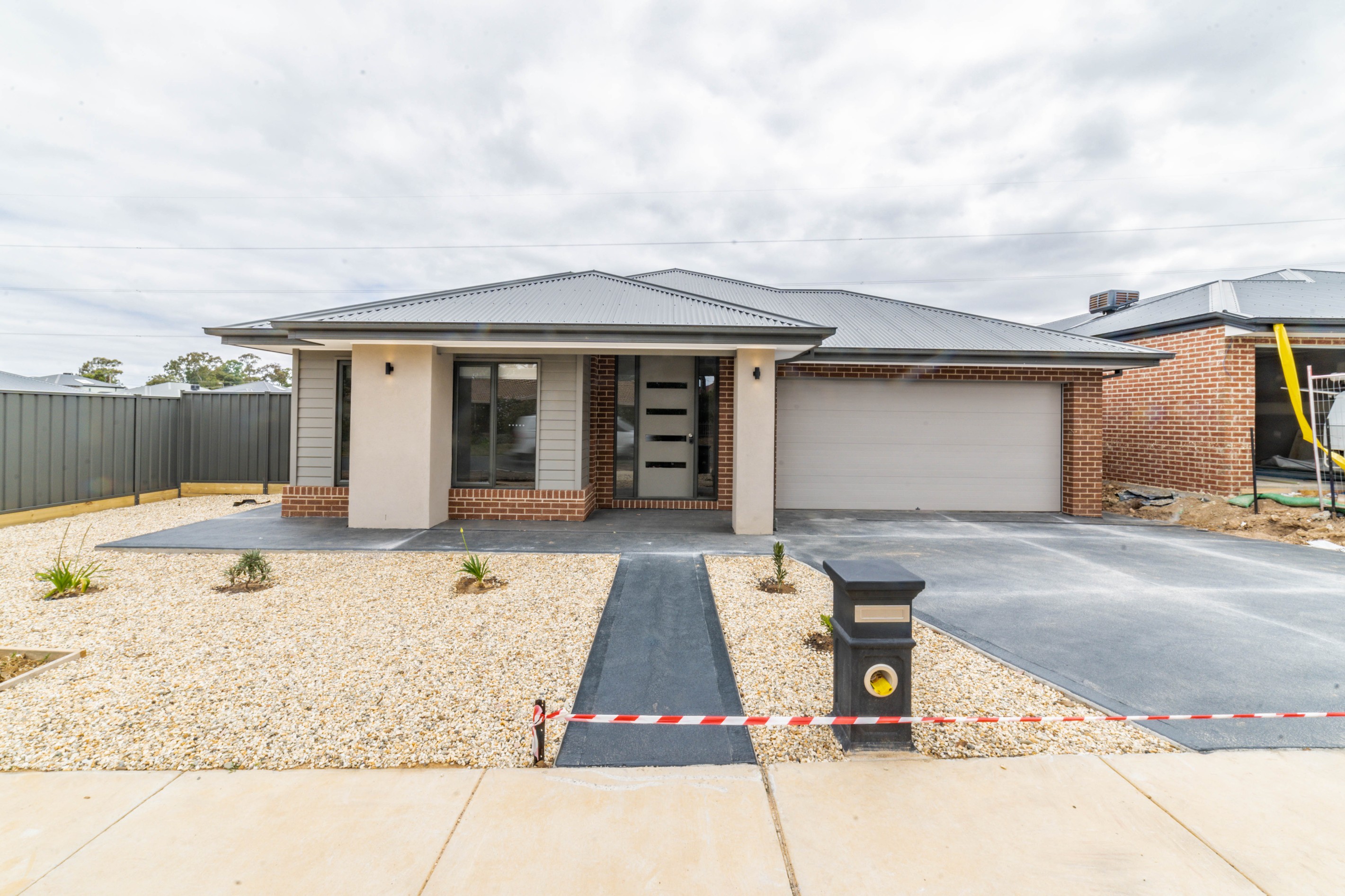 43 Mistletoe Street, Golden Square, VIC 3555