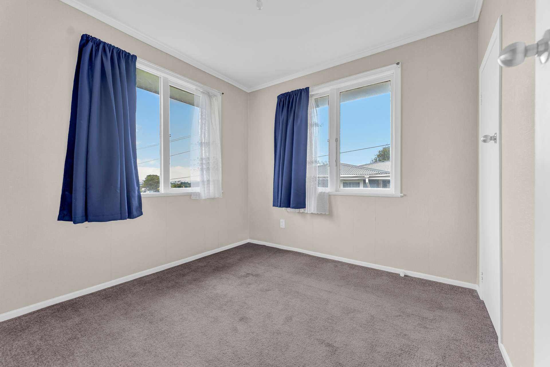 14 McLennan Road photo 9