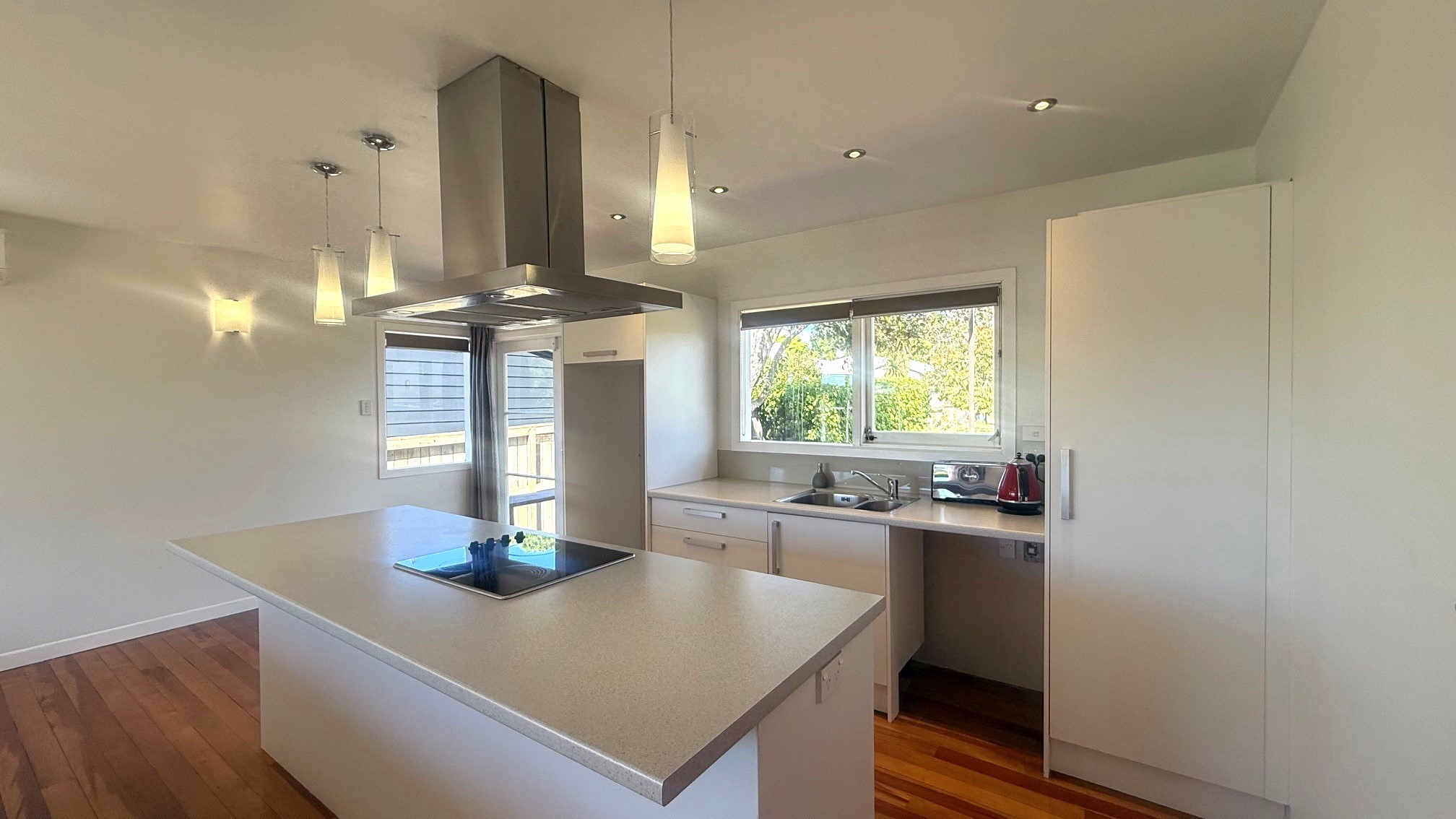 24 Sunnyhaven Avenue, Beach Haven, North Shore City