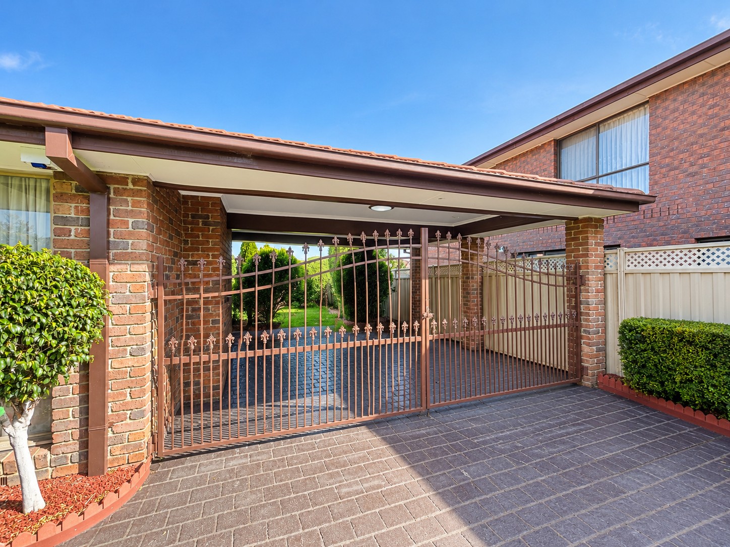 33 Blossom Park Drive, Mill Park, VIC 3082