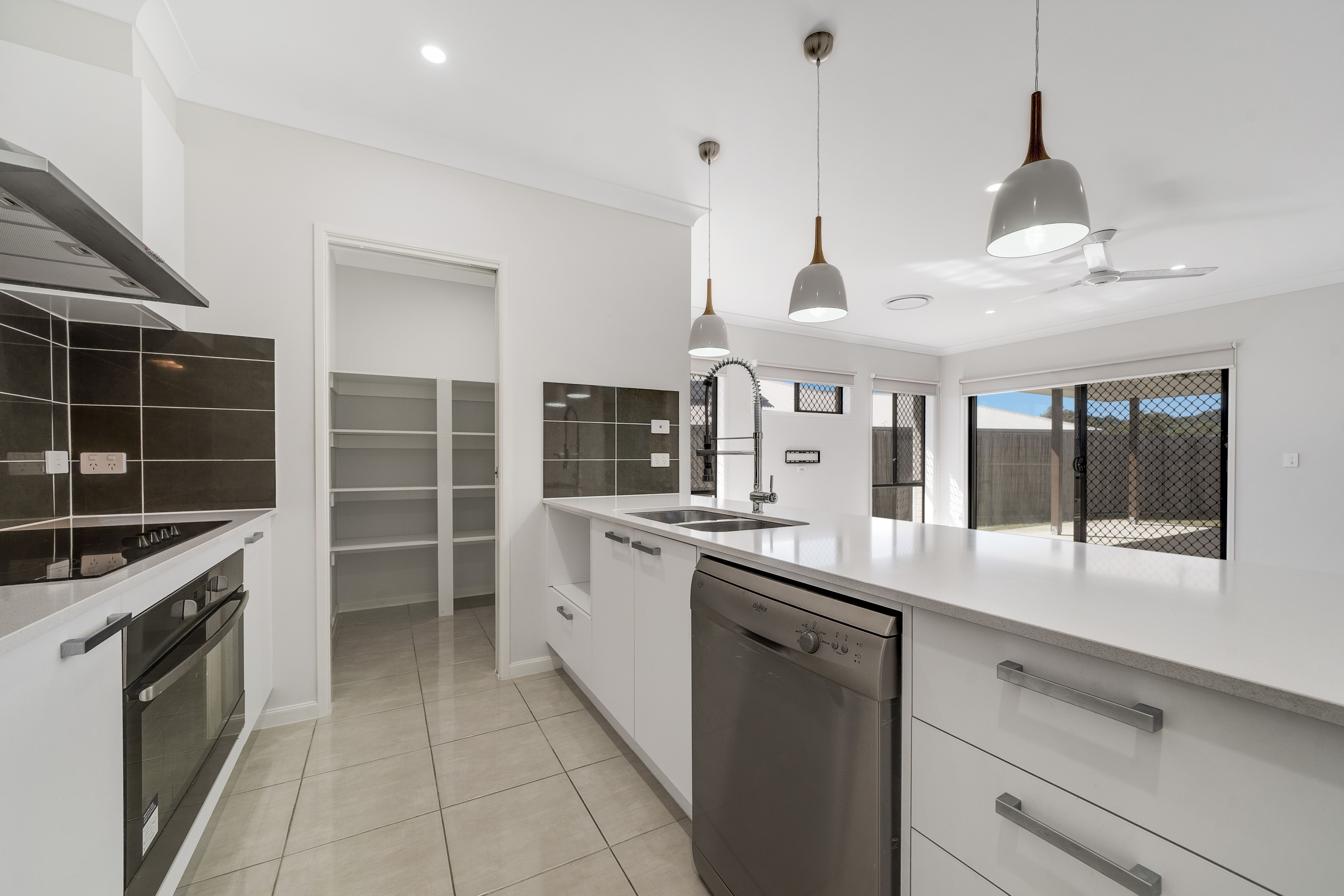 163 Brookhaven Boulevard, Bahrs Scrub, QLD 4207