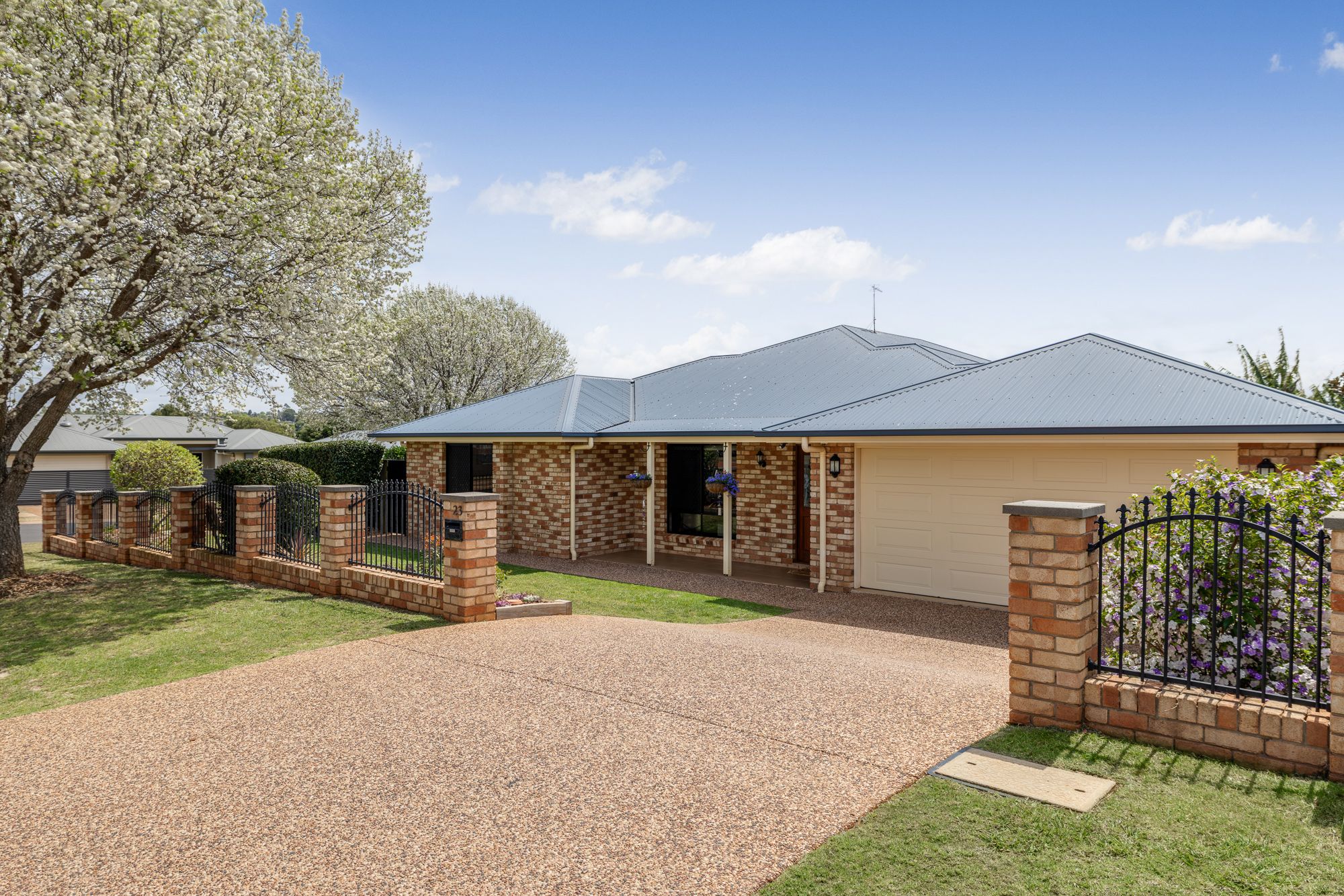 23 Corella Street — photo 2 of 25