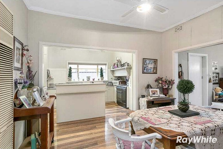 6 Ellis Street, Flora Hill, VIC 3550