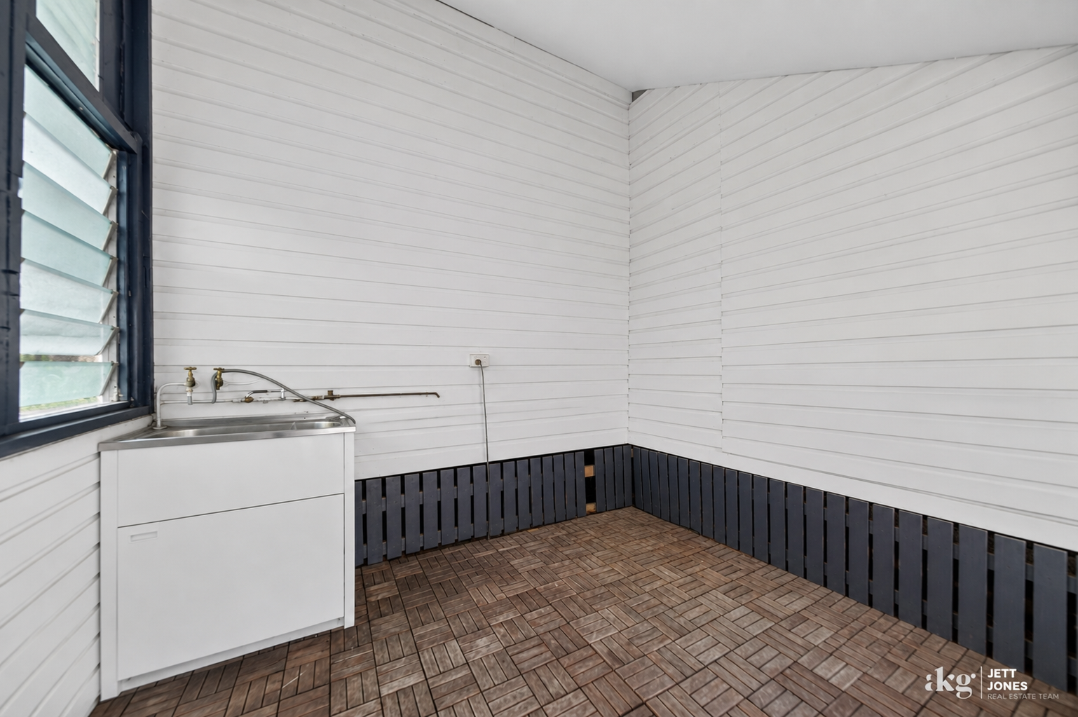 730 Kingston Road — photo 11 of 24