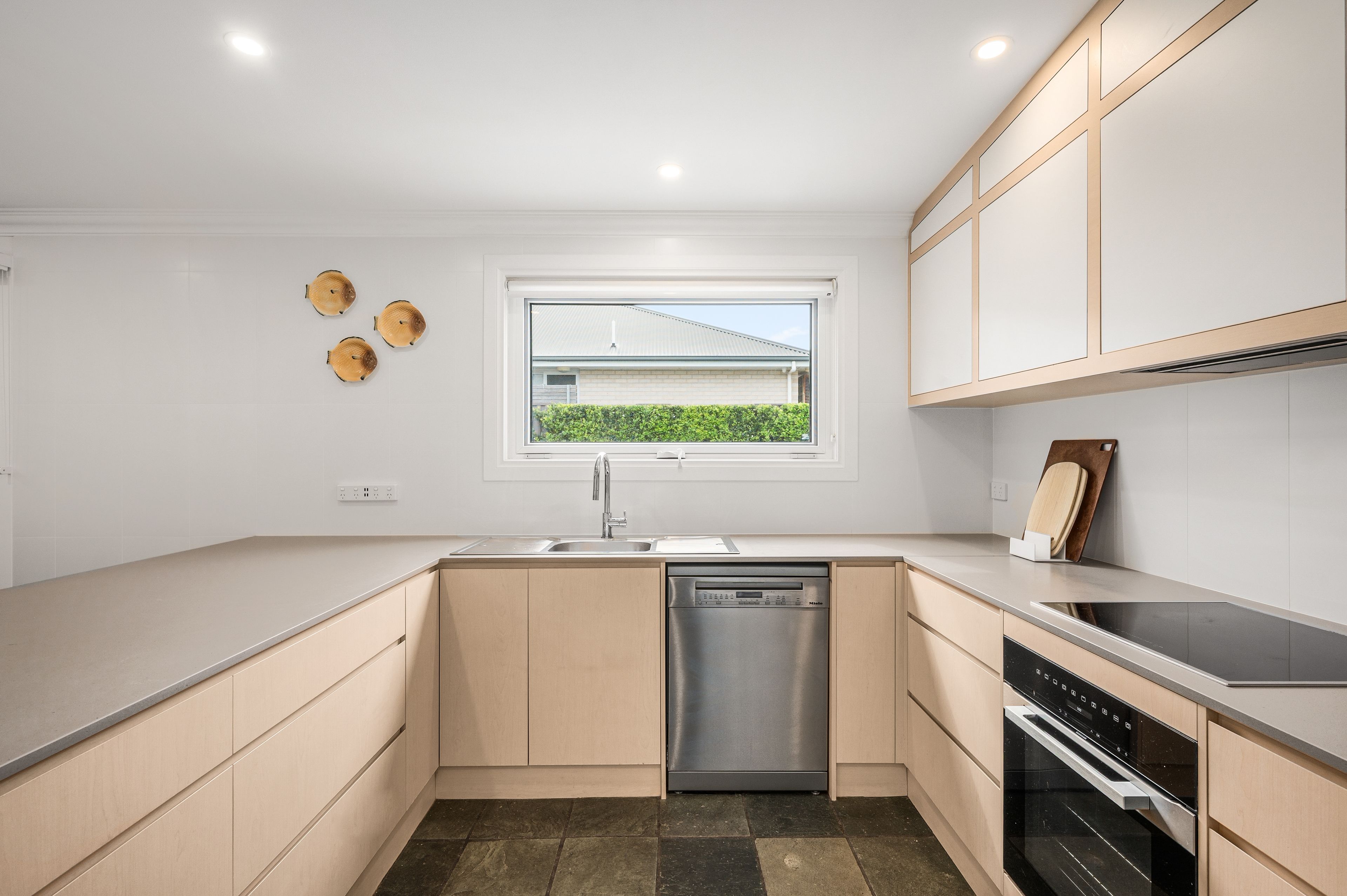 6 Roy Terrace — photo 10 of 30