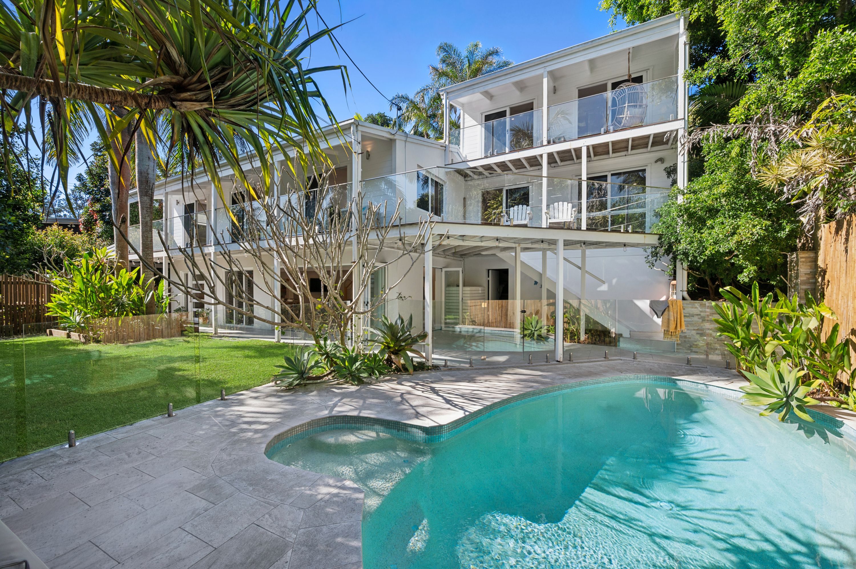 9 Swan Avenue — photo from Ray White Noosa