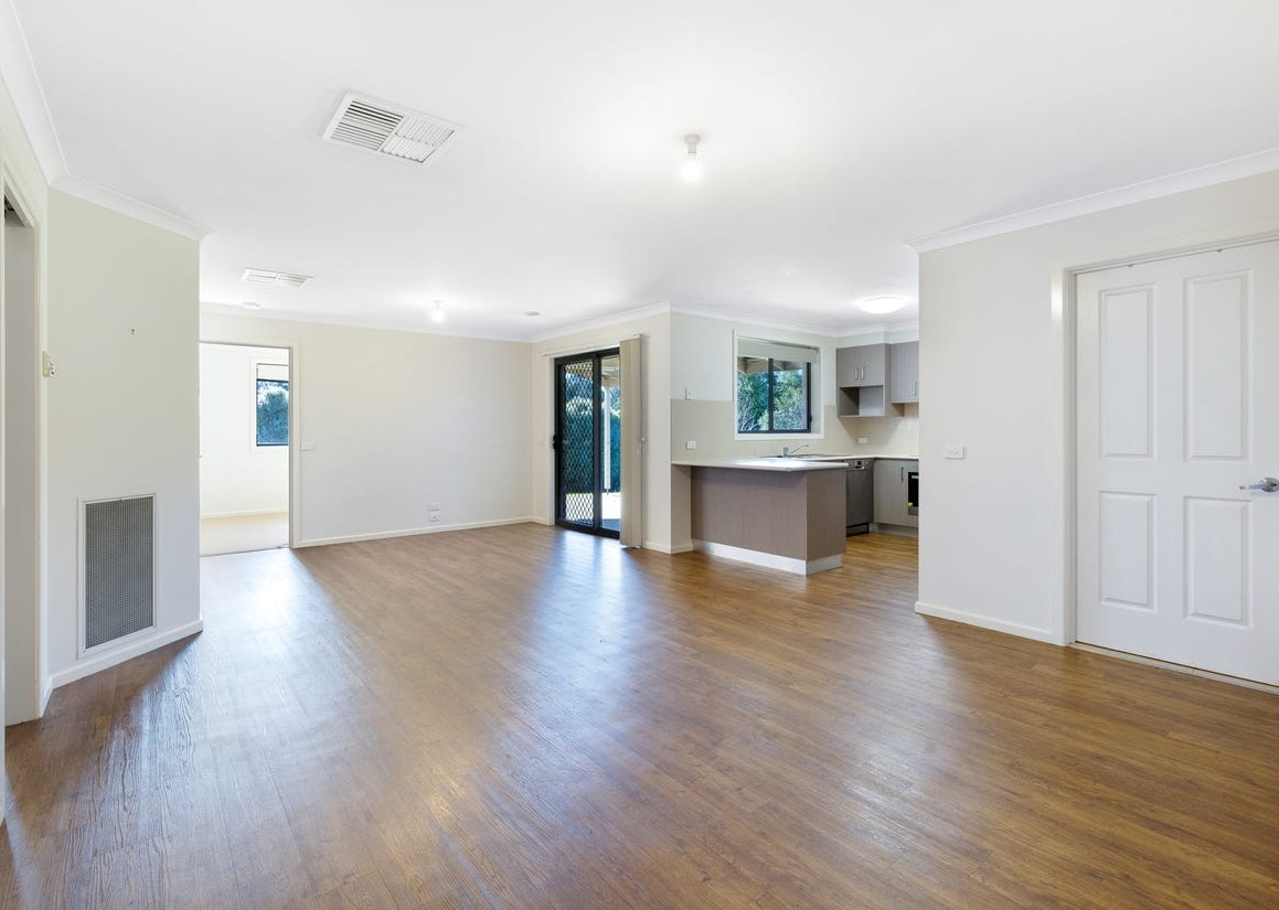 10 Squirrel Glider Drive, Thurgoona, NSW 2640