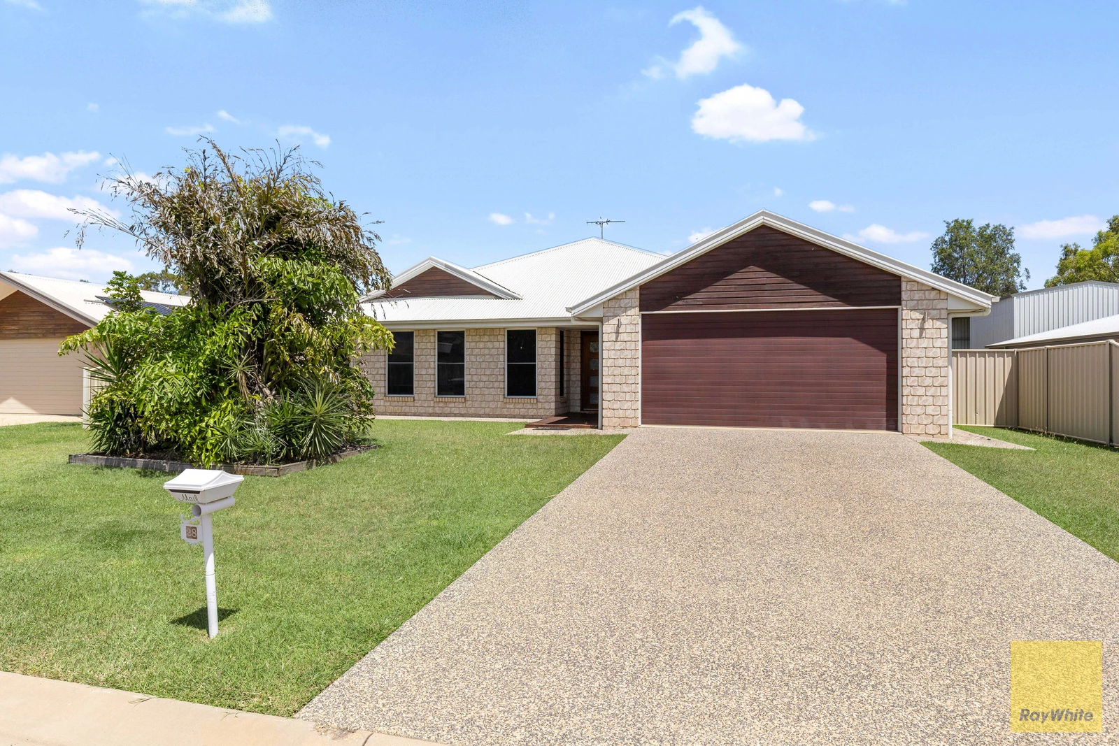 28 Wright Street, Emerald, QLD 4720